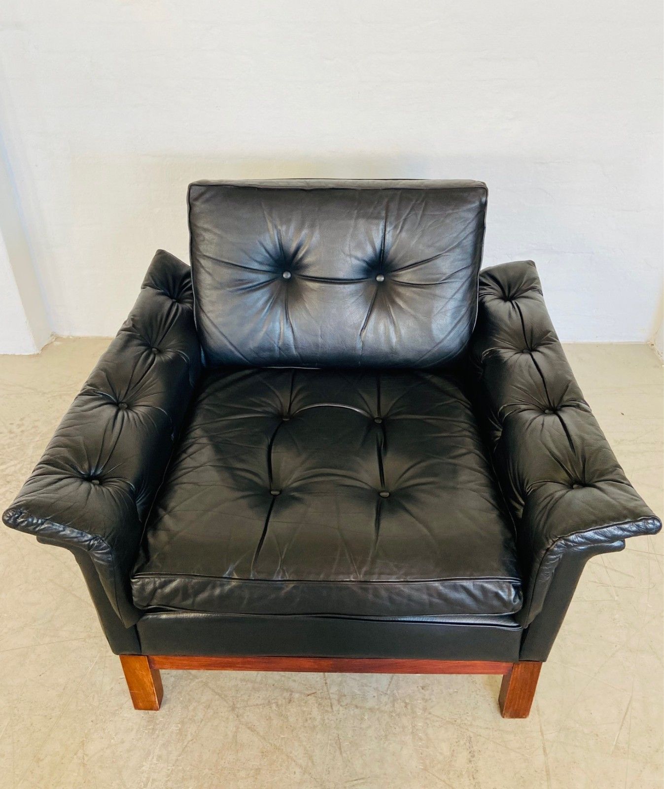 Vintage Danish Mid Century Black Buttoned Leather  Lounge Chair 1970,S photo Furniture