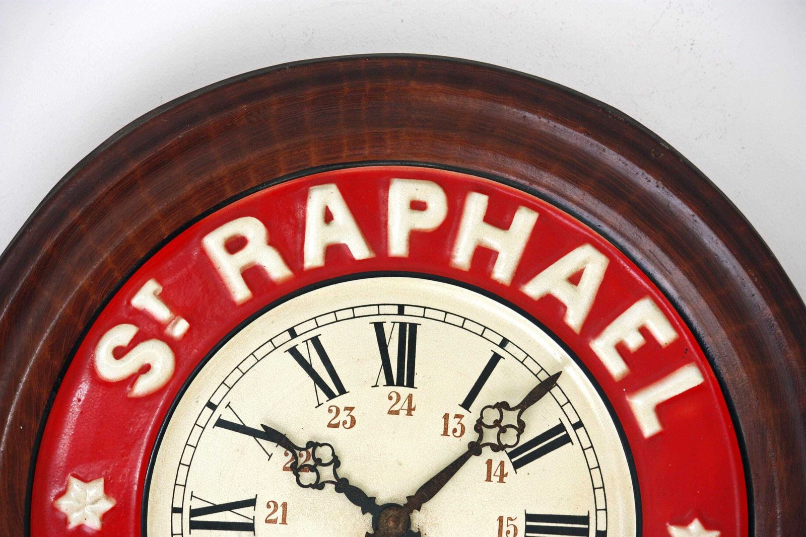 St Raphael Quinquina Wall Clock   48cm Vintage Bar French Advertising Metal Art Deco Antique Clock Toleware Clock Off The Wall Clocks photo vinterior