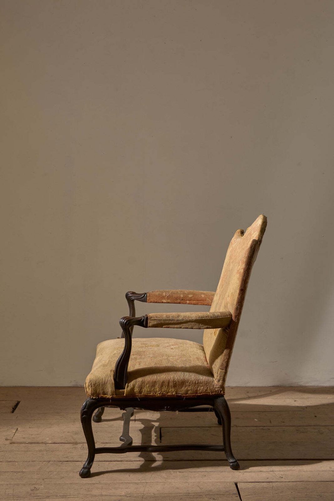 George 1st Style Irish Armchair In Tapestry Fabric photo buy