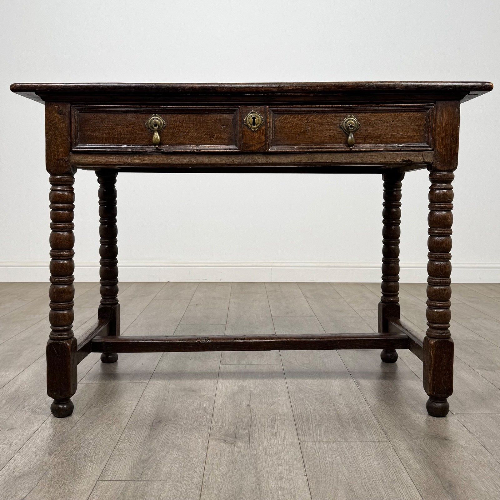 Antique 18th Century Georgian Bobbin Turned Writing Table In Oak ( Af 5757 )