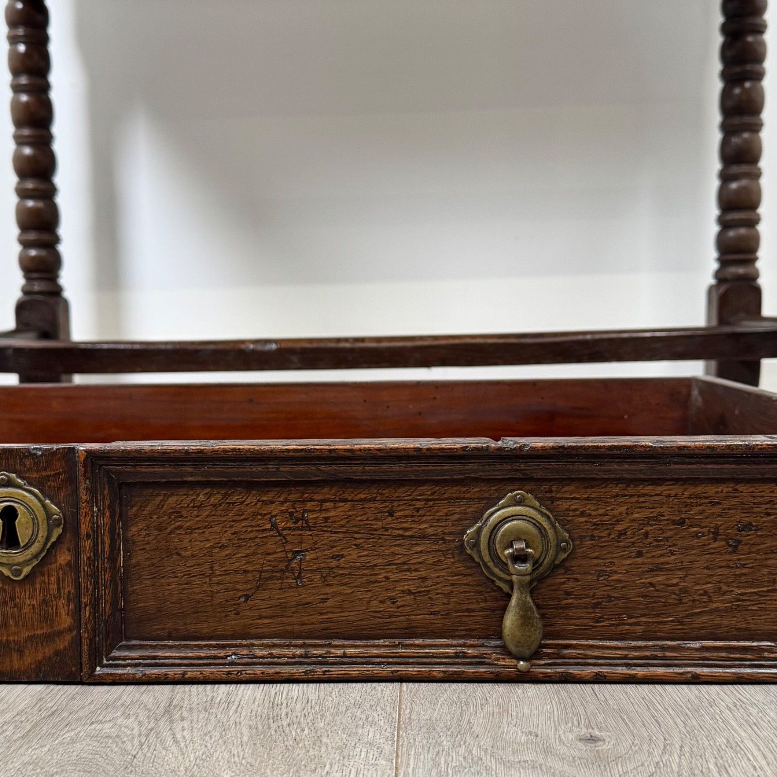 Furniture Antique 18th Century Georgian Bobbin Turned Writing Table In Oak ( Af 5757 ) photo