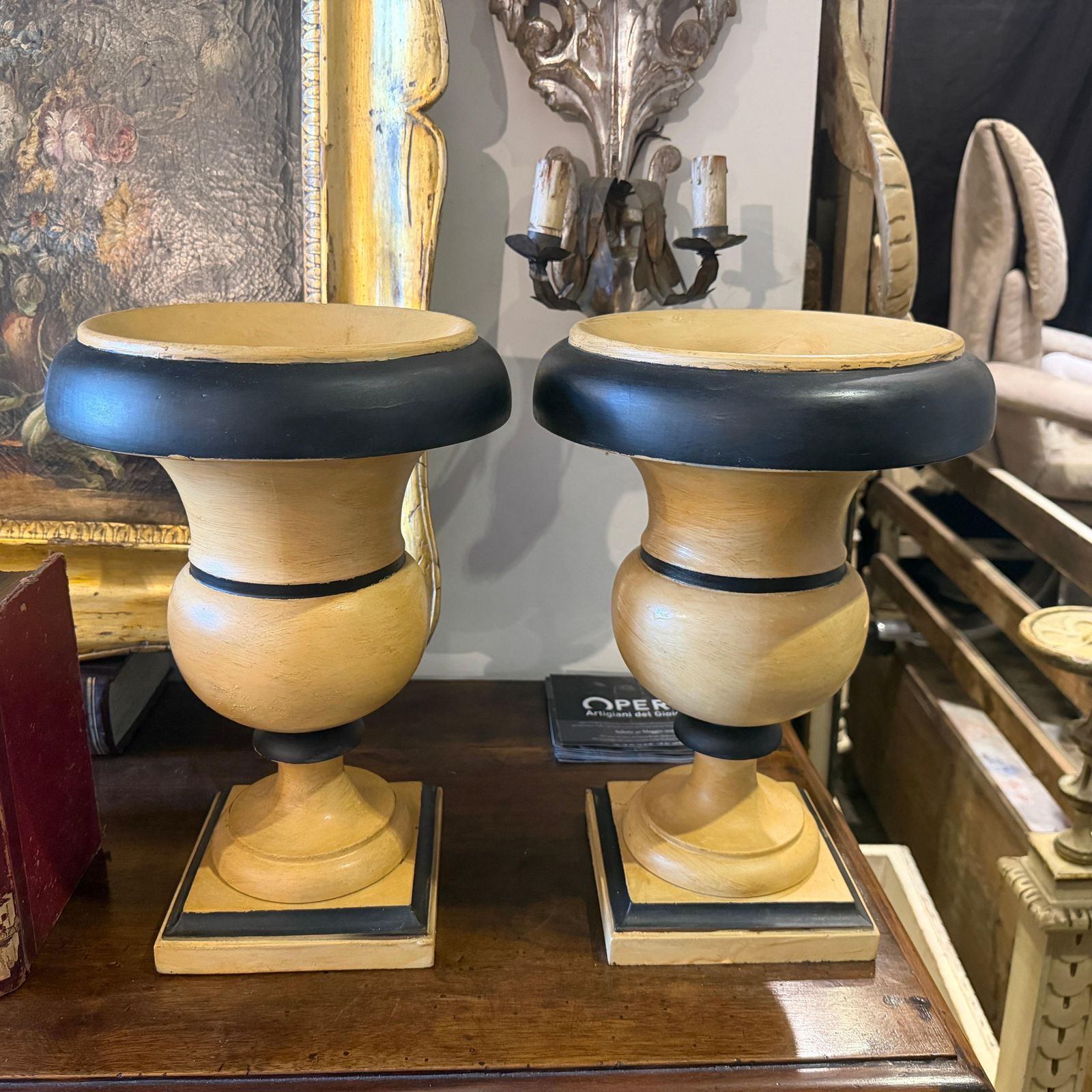 1127.0 1930s Art Deco Black And White Lacquered Wood Italian Candlehloders photo