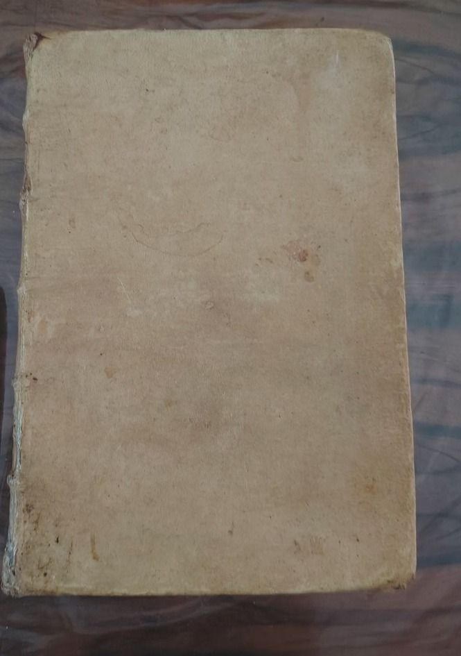Large Old Book   Decretum Divi Gratiani, 1560 Hugues De La Porte  Lyon photo furniture
