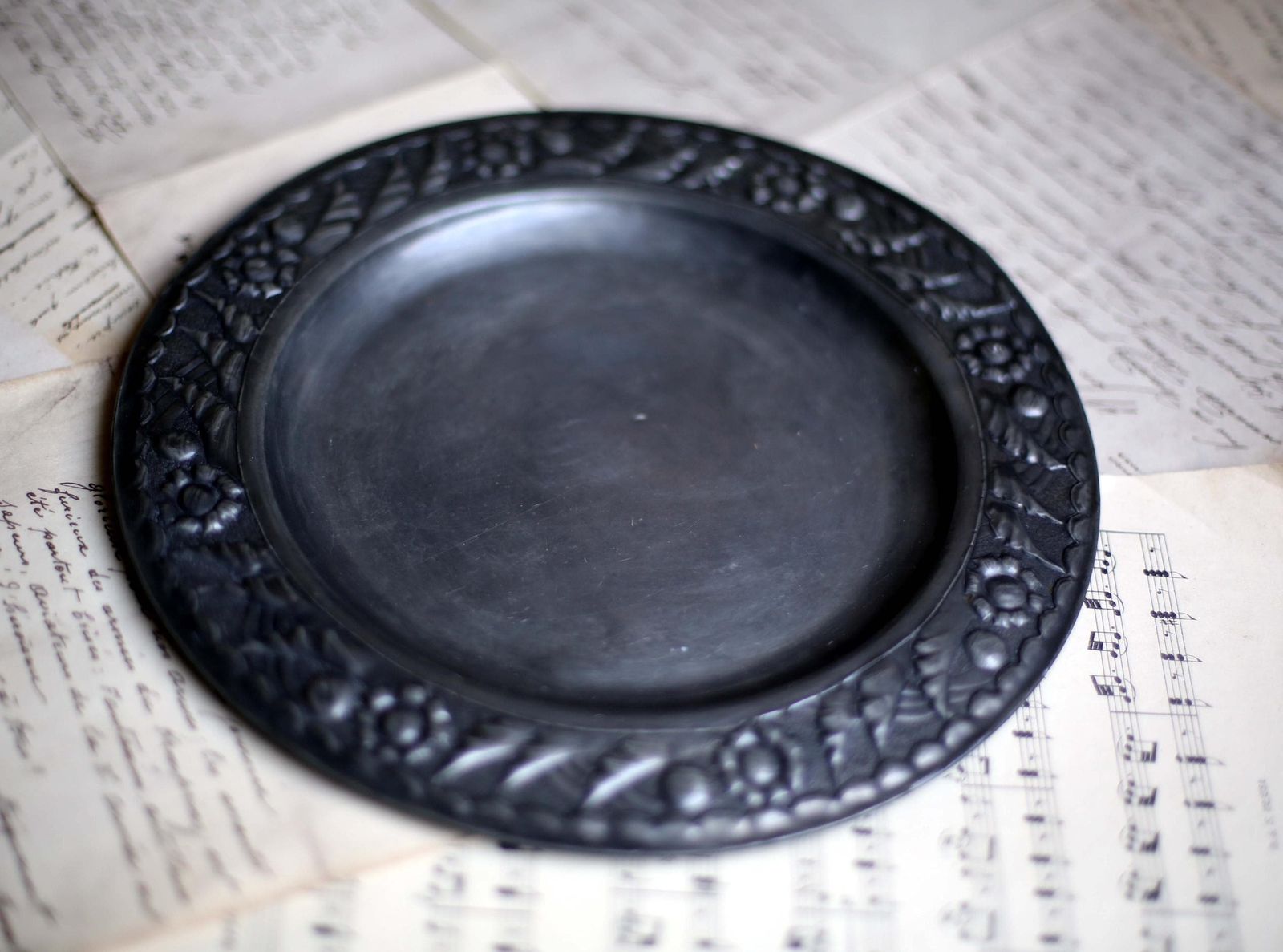 Antique Art Nouveau Pewter Plate Round Arts & Crafts Tray photo furniture