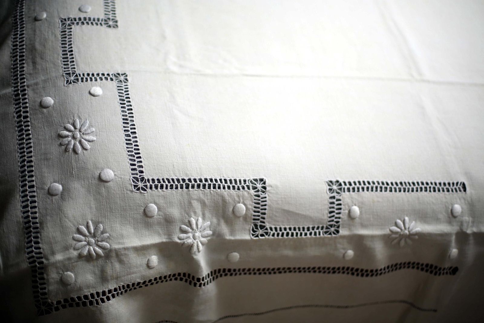 Large Antique French Bed Sheet White Metis Monogrammed Homespun Hand Embroidered Loomed Fabric Ac Double photo 135.0
