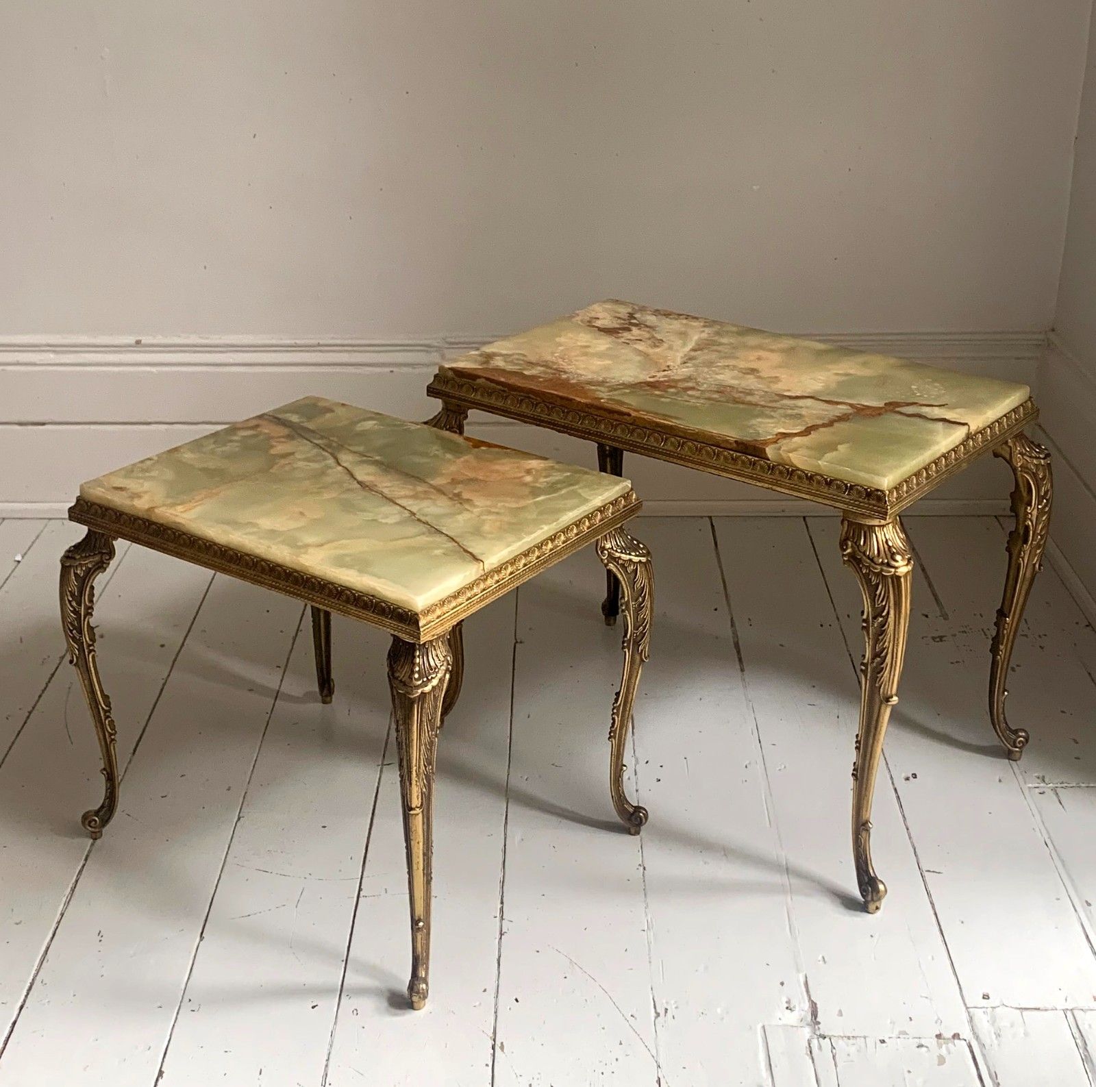 Vintage Hollywood Regency Pair Of Onyx & Brass Nesting Tables photo furniture