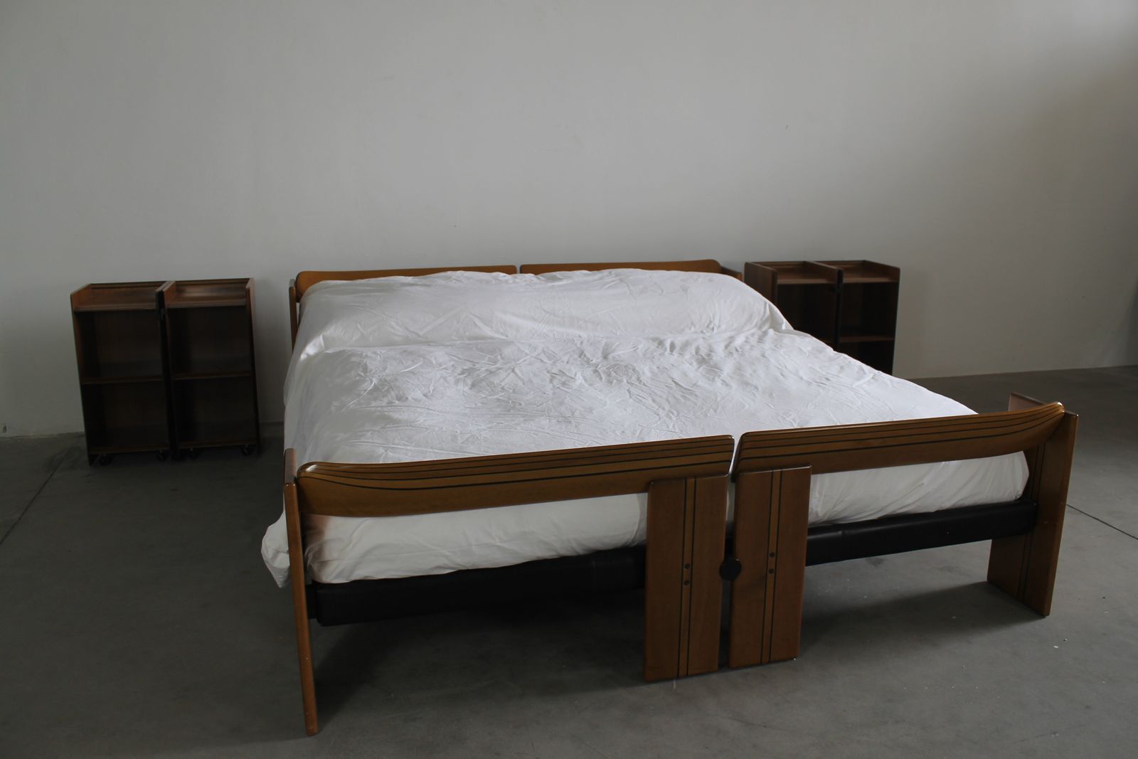 Tobia And Afra Scarpa Artona Bed With Nightstands By Maxalto 1975 photo for sale