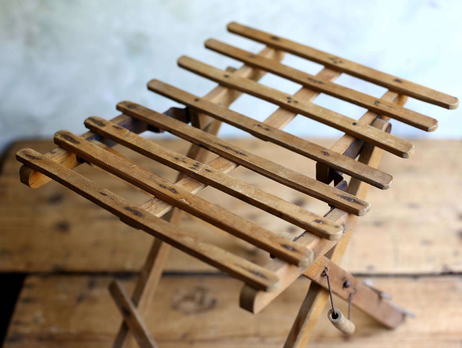Folding Antique Camping Stool Wooden French Fishing Slatted Artists Seat Campaign Furniture photo vintage