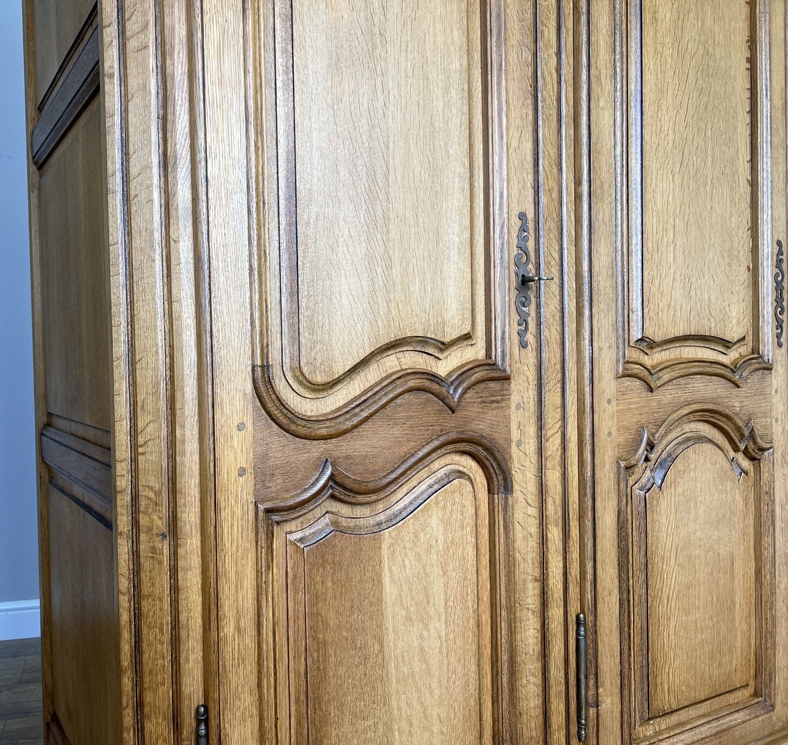 Wardrobe Vintage French Style Oak Four Door Carved Armoire Cabinet Lot 6116 photo 849.0