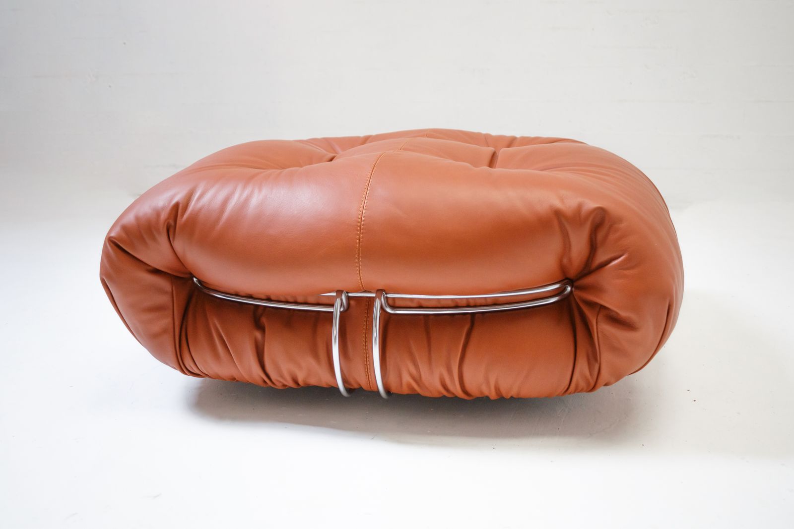 photo buy Afra & Tobia Scarpa ‘Soriana’  Chair With Ottoman