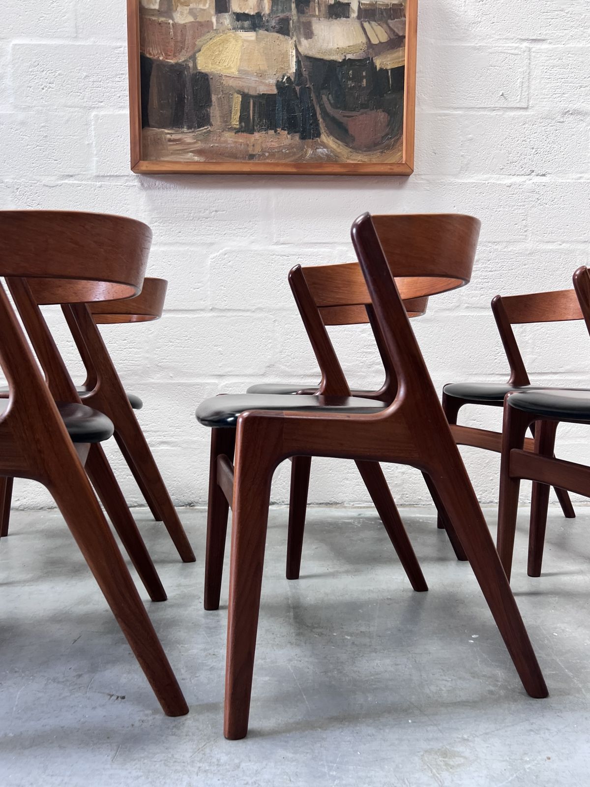 Set Of 8 Danish Mid Century Kai Kristiansen Model 68 “Fire” Dining Chairs, 1960s photo vinterior