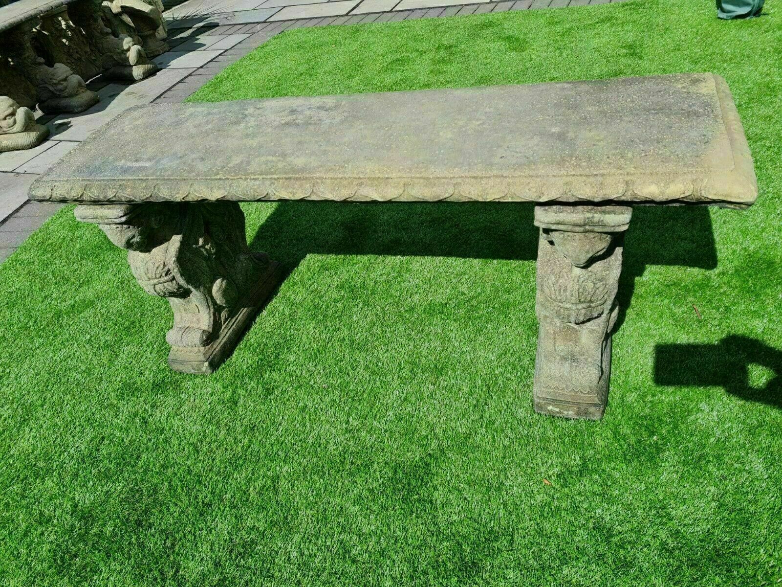 Banc de jardin à têtes de bélier vintage, pierre anglaise (livraison disponible via notre société de transport partenaire) 0248. photo vinterior