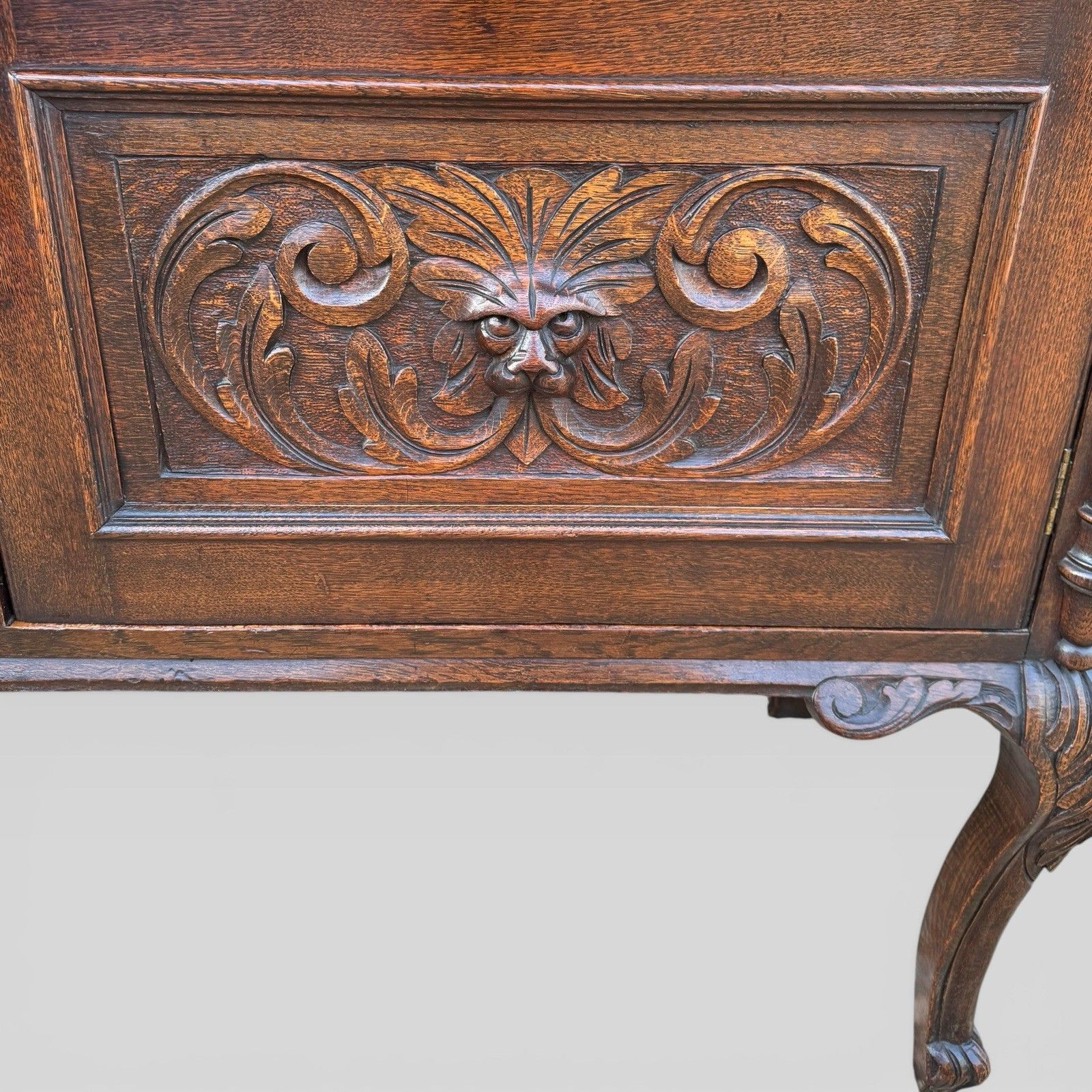 Antique Late Victorian Oak Bowfront Dresser Green Man Carvings Cabriole Legs photo buy