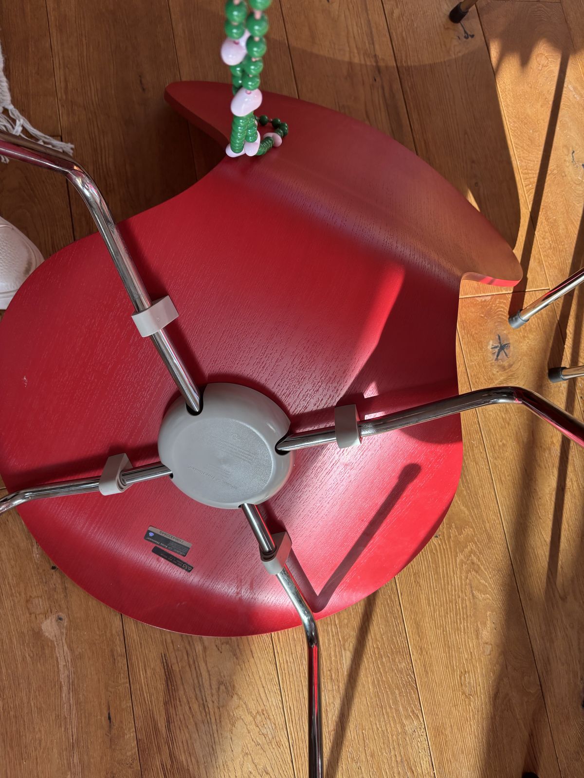 photo vinterior Set Of 6 Red Series 7 Chair By Arne Jacobsen For Fritz Hansen