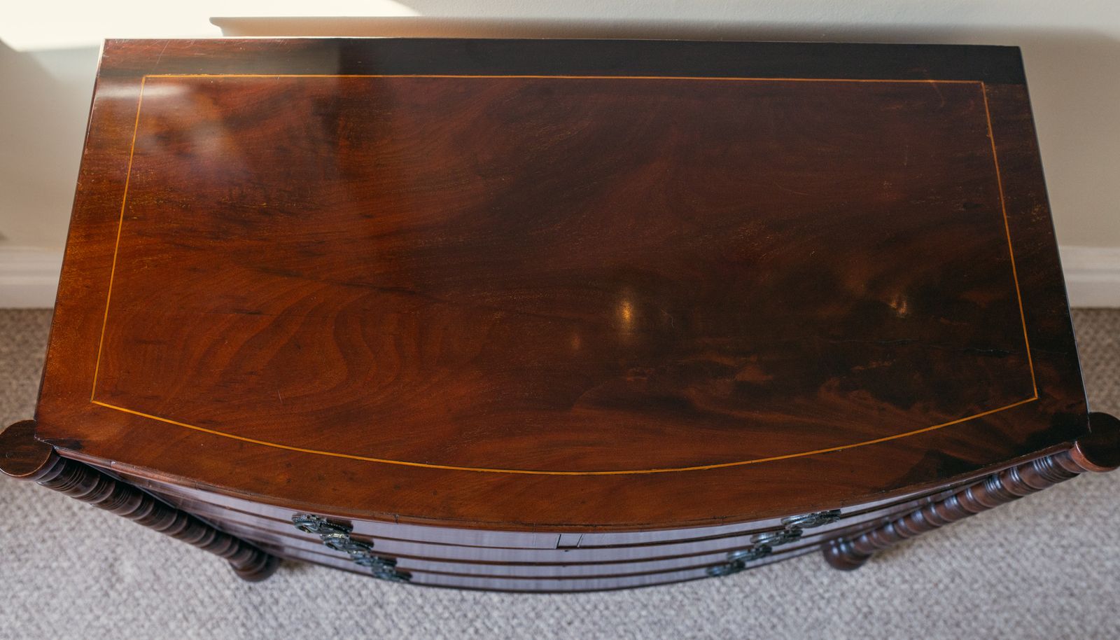 photo vintage Mahogany Bow Front Chest Of Drawers By Jas Shoolbred & Co