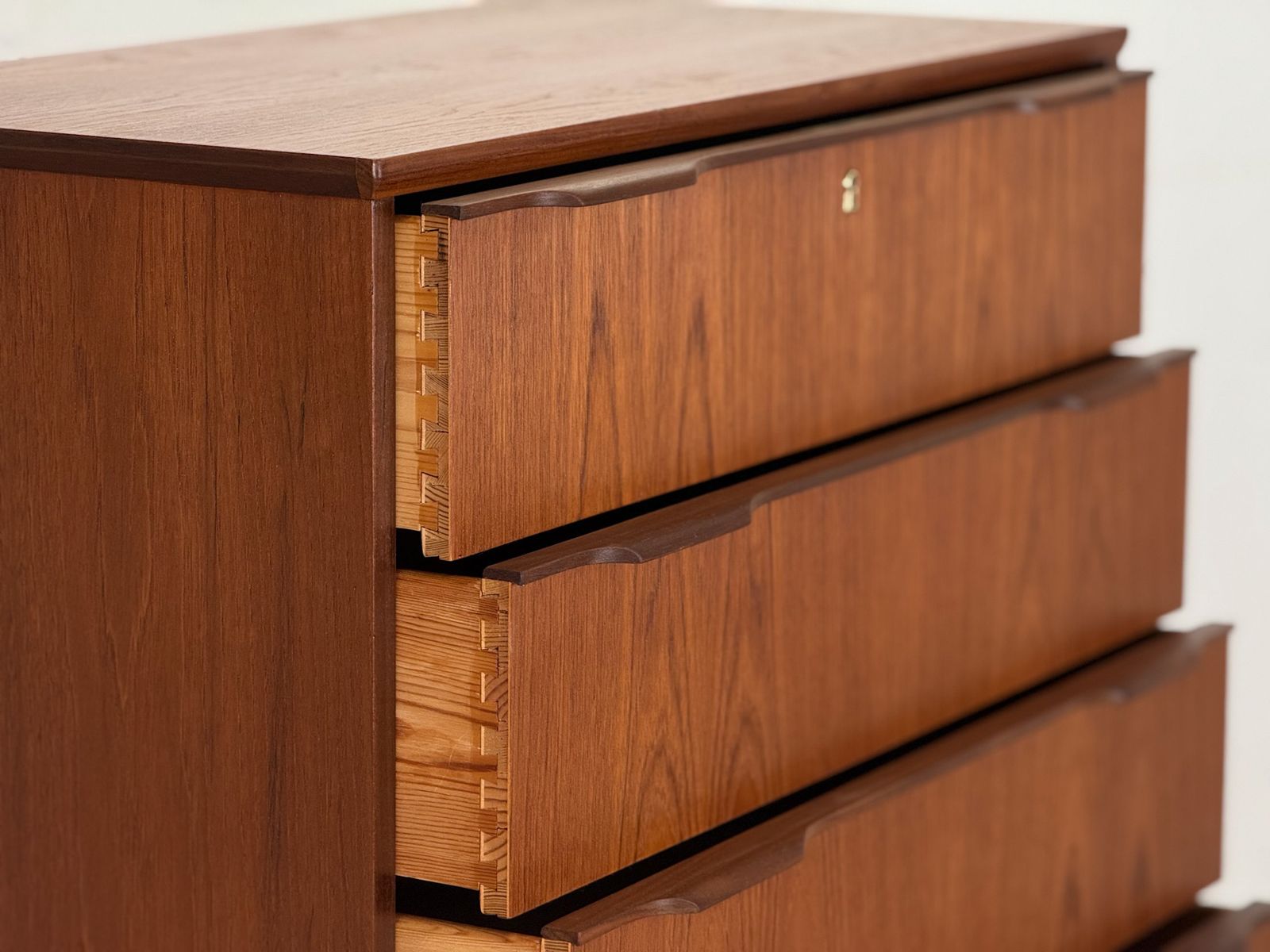 Mid Century Tall Chest Of Drawers (Made In Denmark 1960) photo vinterior