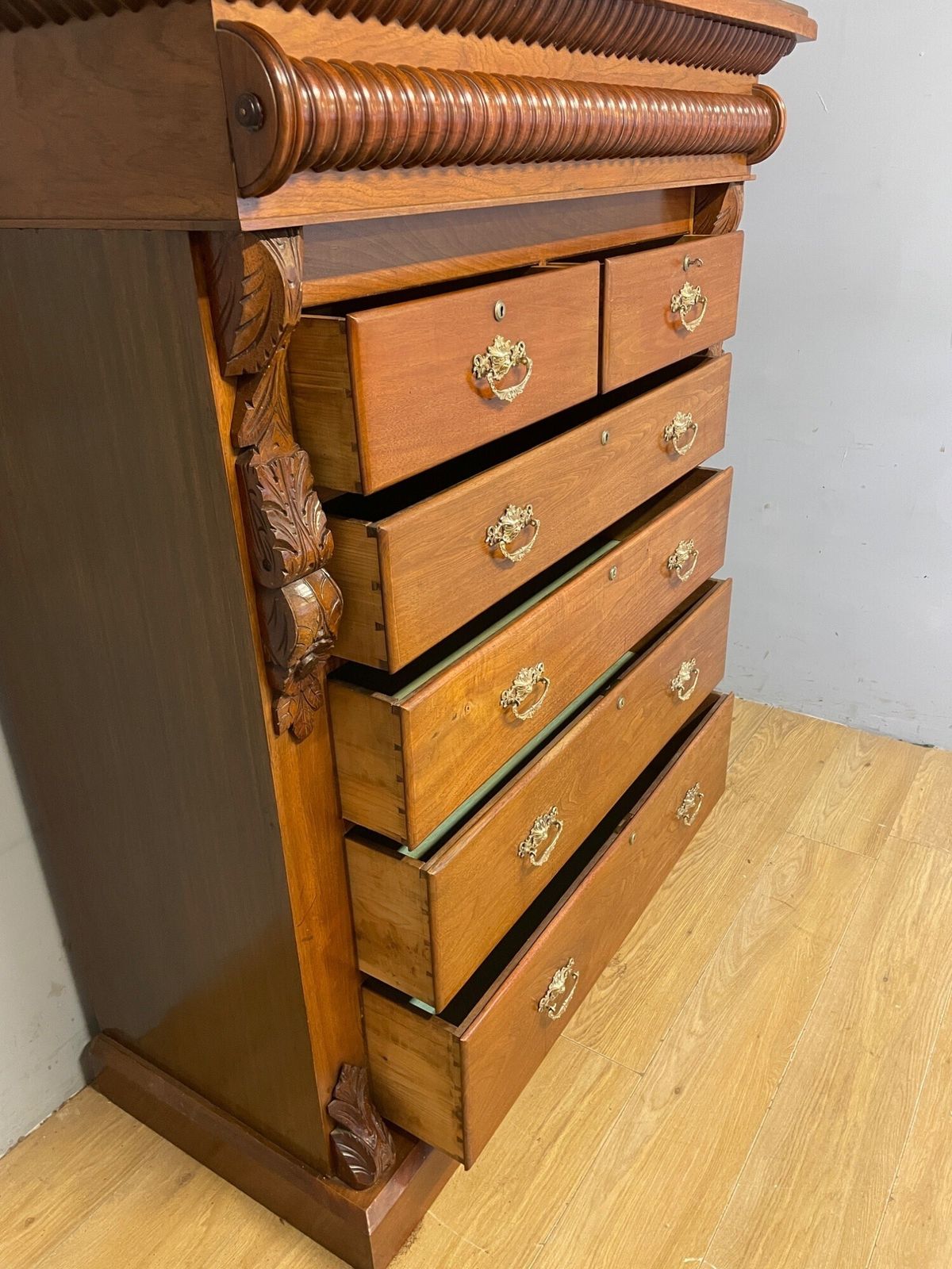 C19th Superb Quality Rare Country House Walnut Scottish Chest Of Drawers photo vintage