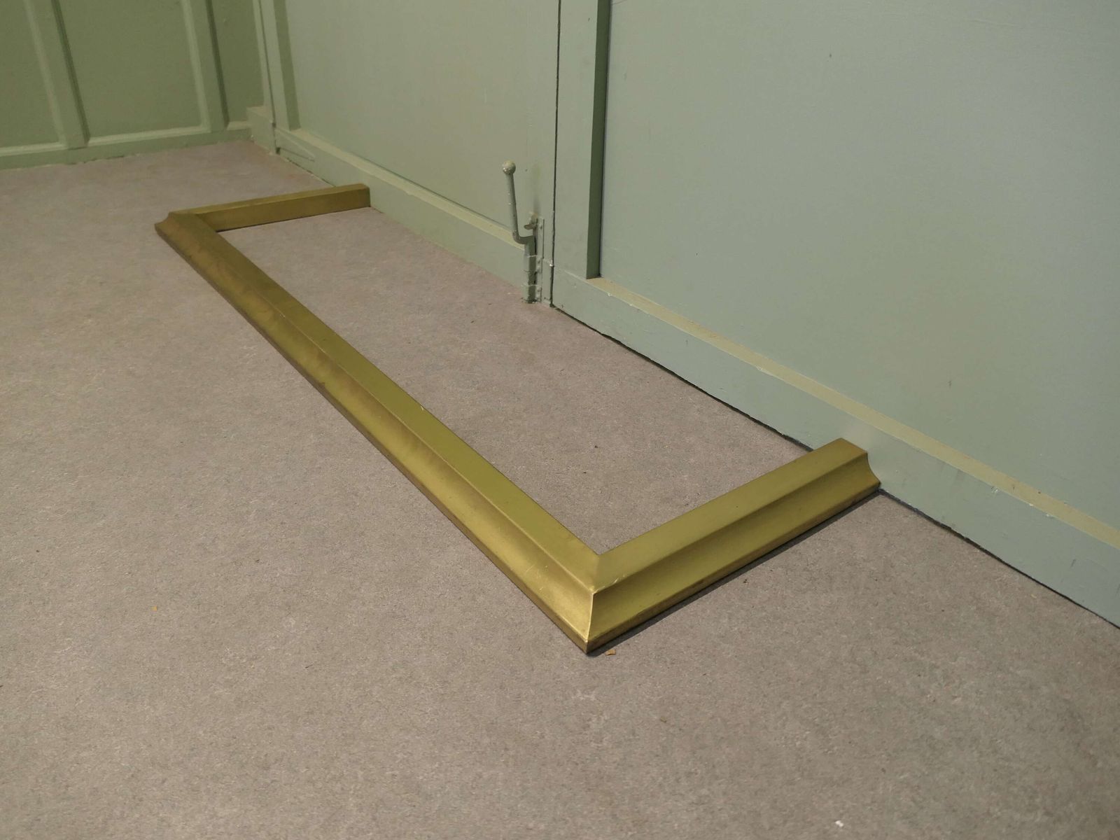 19th Century Brass Fender This Is An Elegant Brass Fender, The Fender Is In Good Conditio photo 474.0