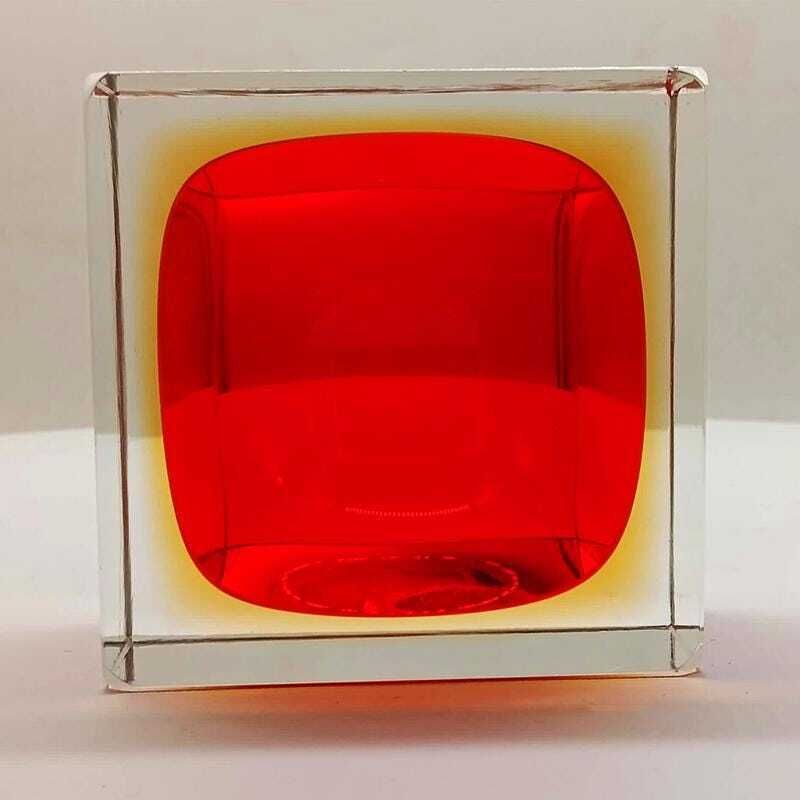 photo furniture 1960s Stunning Handcrafted Square Ashtray Or Catch All In Murano Glass By Flavio Poli For Seguso.