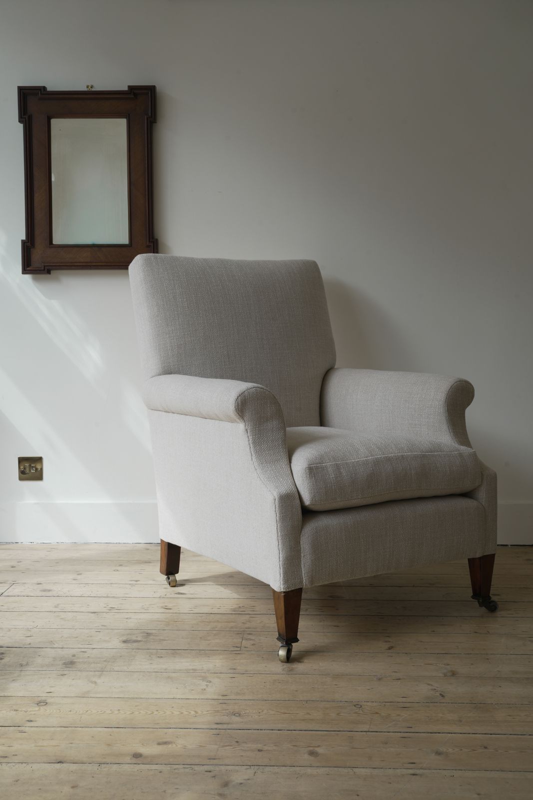 English Armchair photo Furniture