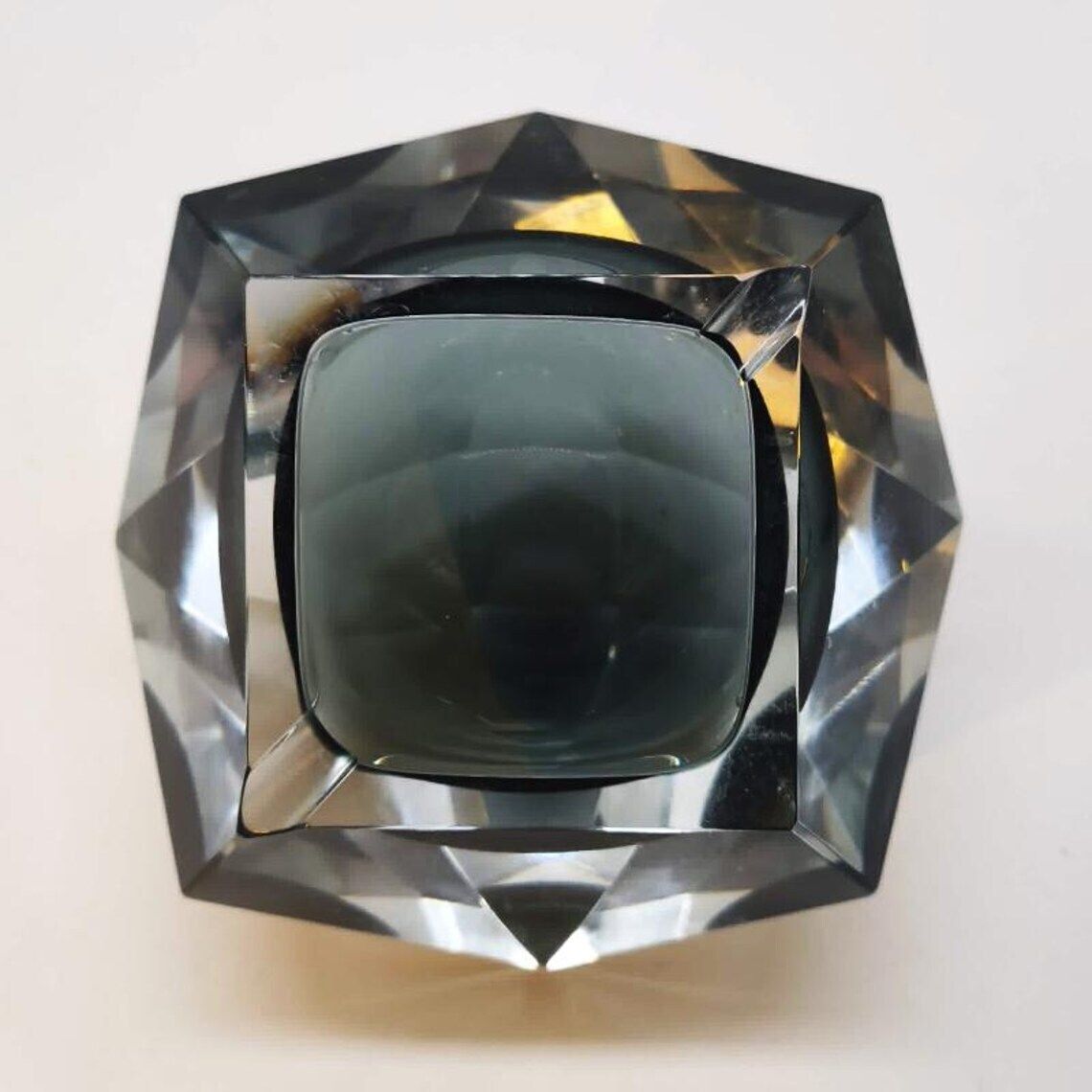 Cendrier ou vide-poche en verre de Murano, années 1960, par Flavio Poli pour Seguso. Fabriqué en Italie. 14 cm / 5,51 pouces photo vintage