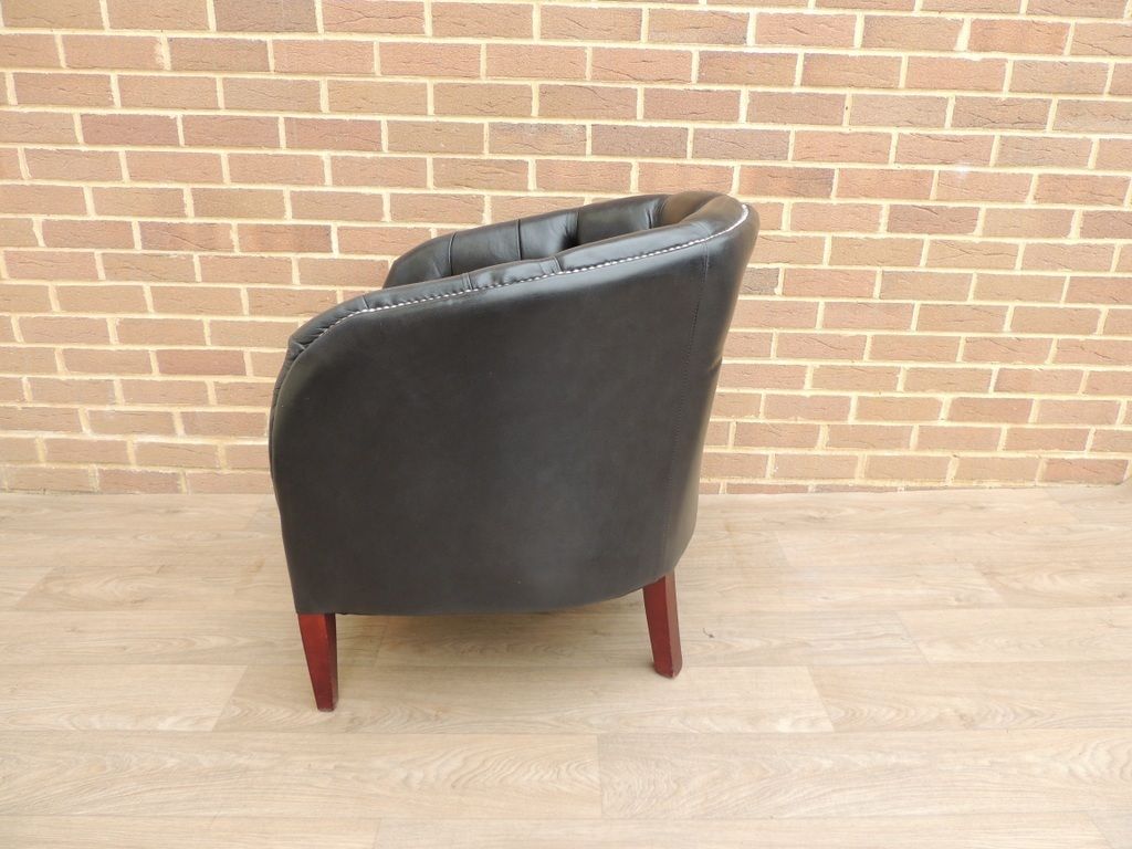 Chesterfield Burghley Black Leather Tub Armchair photo 850.0