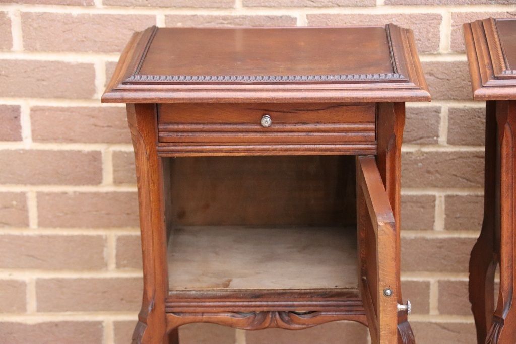 945.0 Pair Of Mahogany Antique Bedside Tables photo