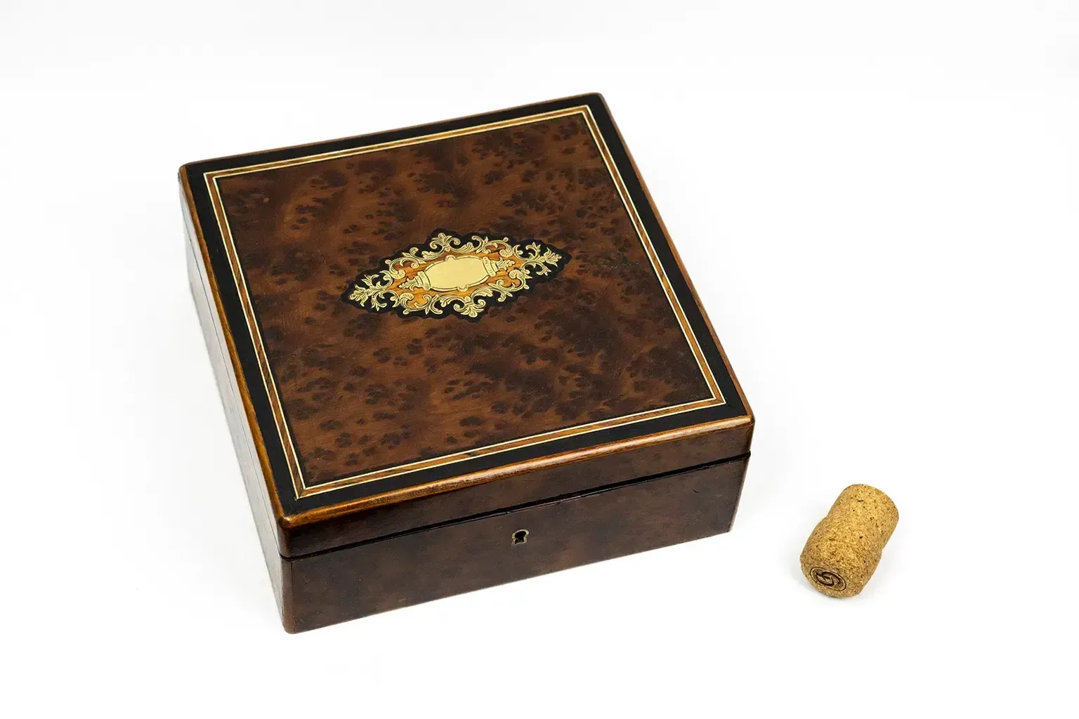 photo furniture Square Box In Magnifying Glass Wood And Brass Marquetry — Napoleon III, Circa 1860–1880.
