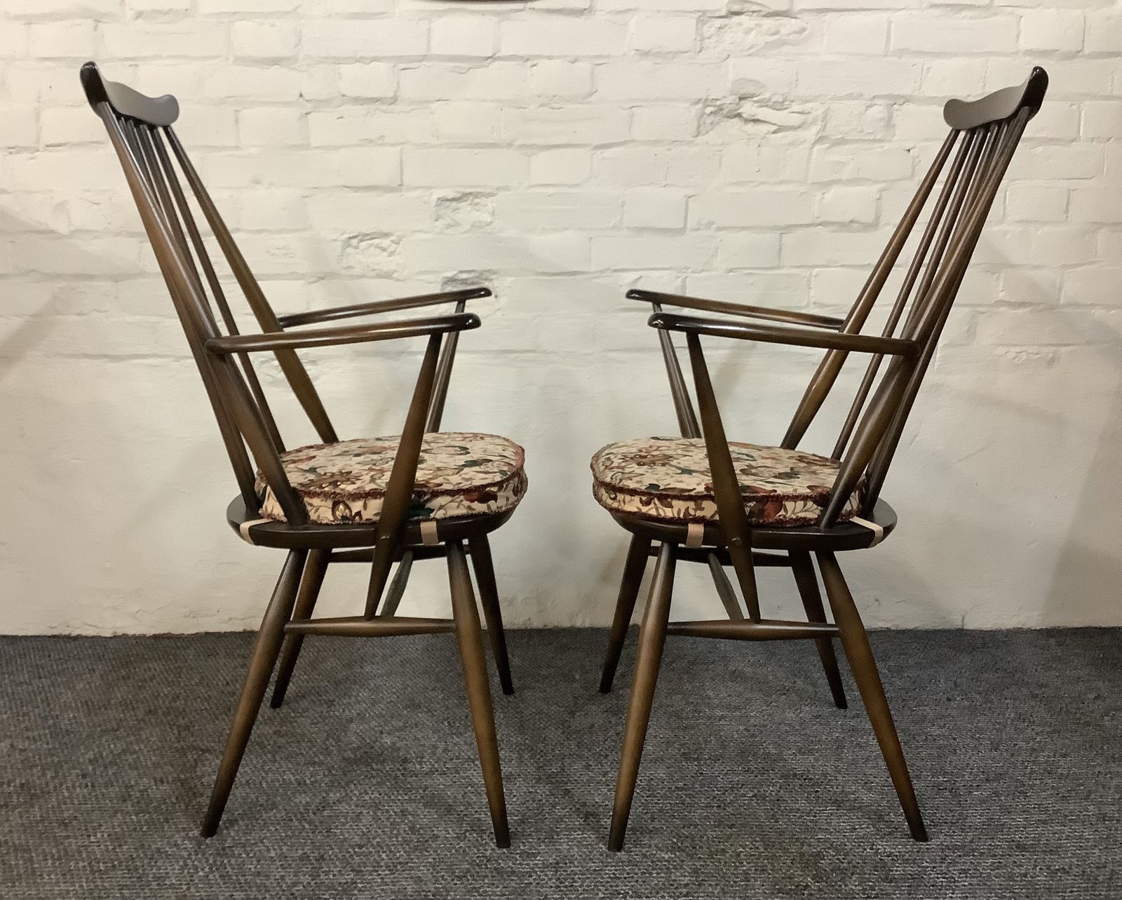 400.0 Pair Of Ercol Windsor Goldsmiths Carver Chairs. photo