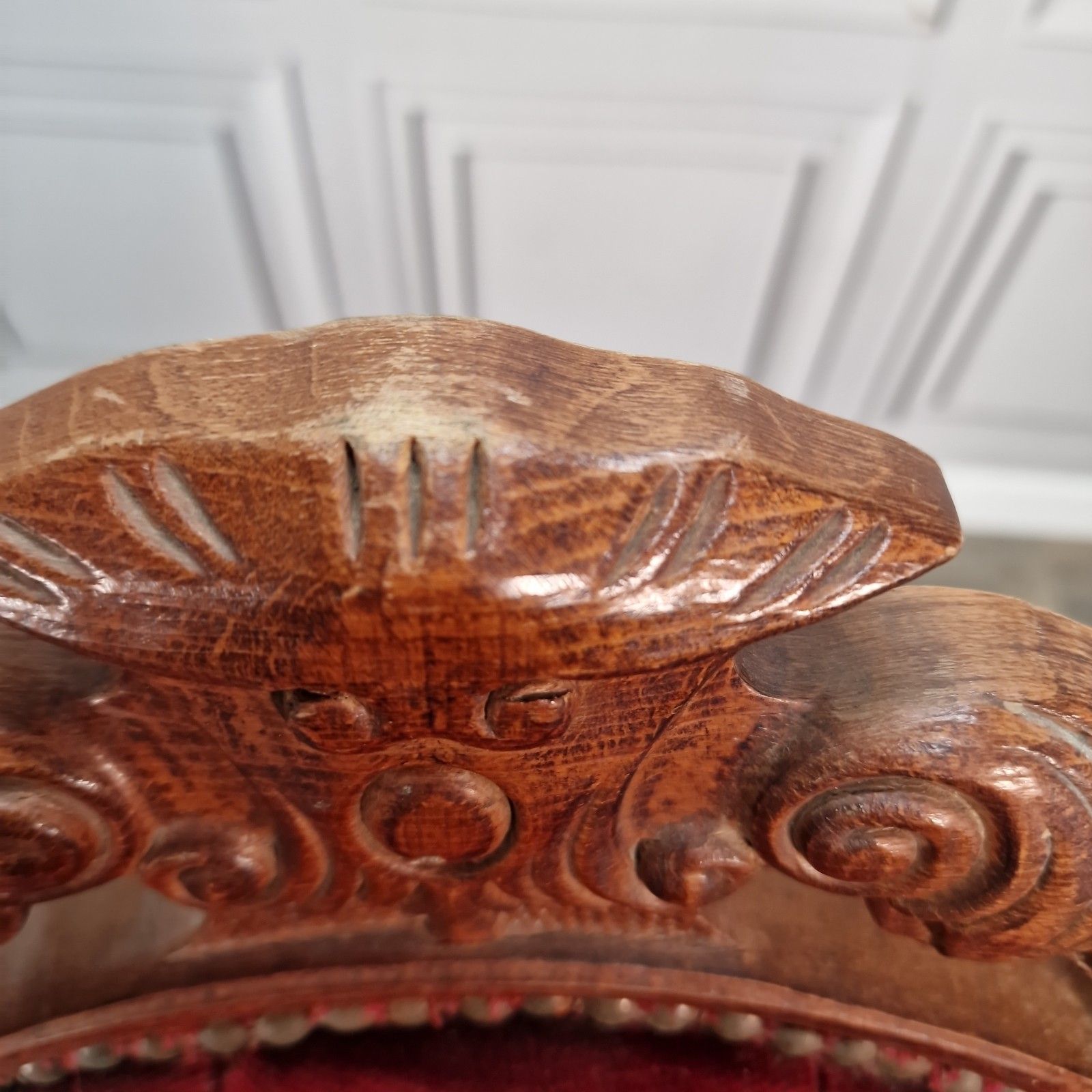 Antique Victorian Style Chair Carved Walnut Red Upholstery Bedroom Seat Louis photo vinterior