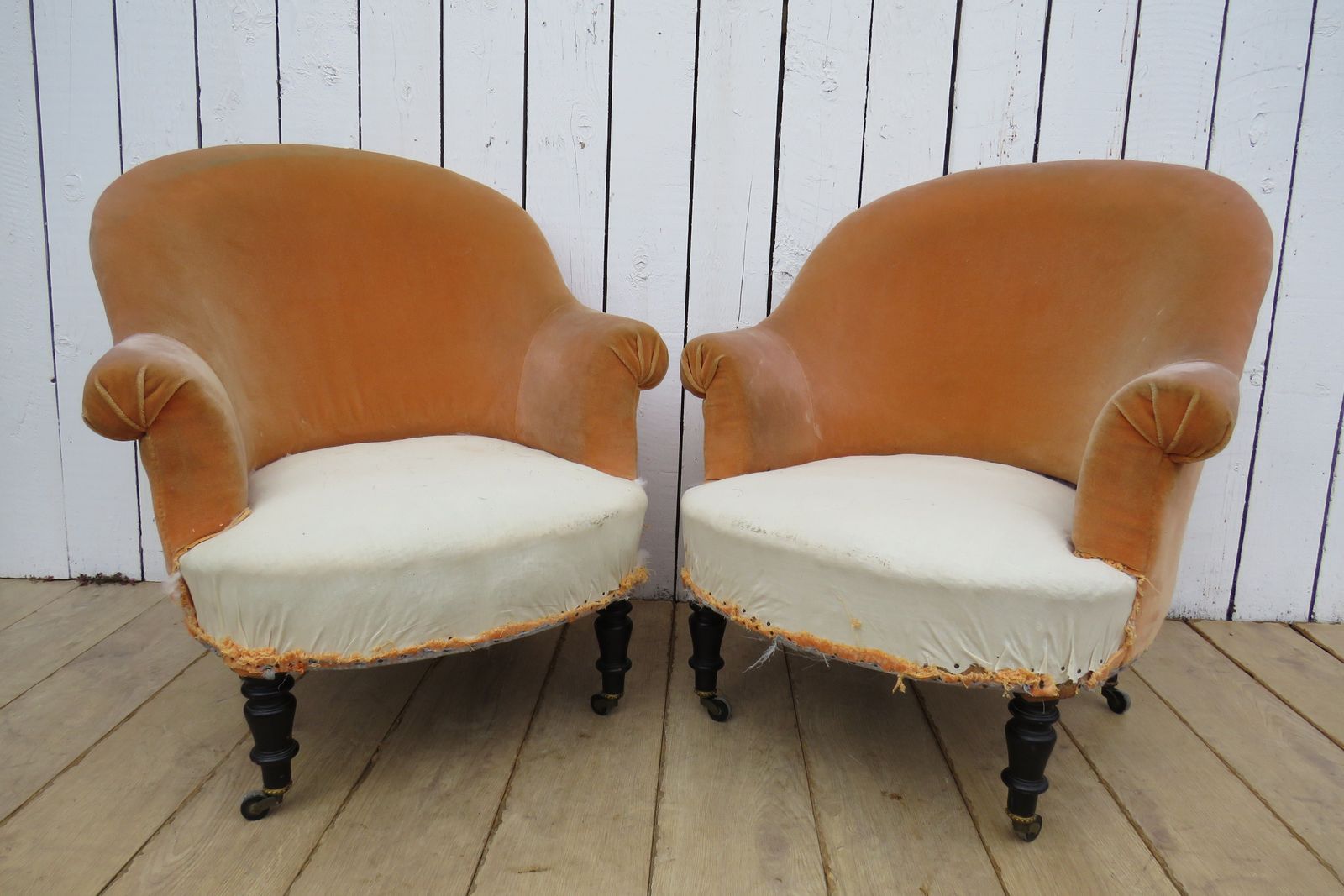 photo furniture Pair Of Antique Napoleon III Tub Chairs