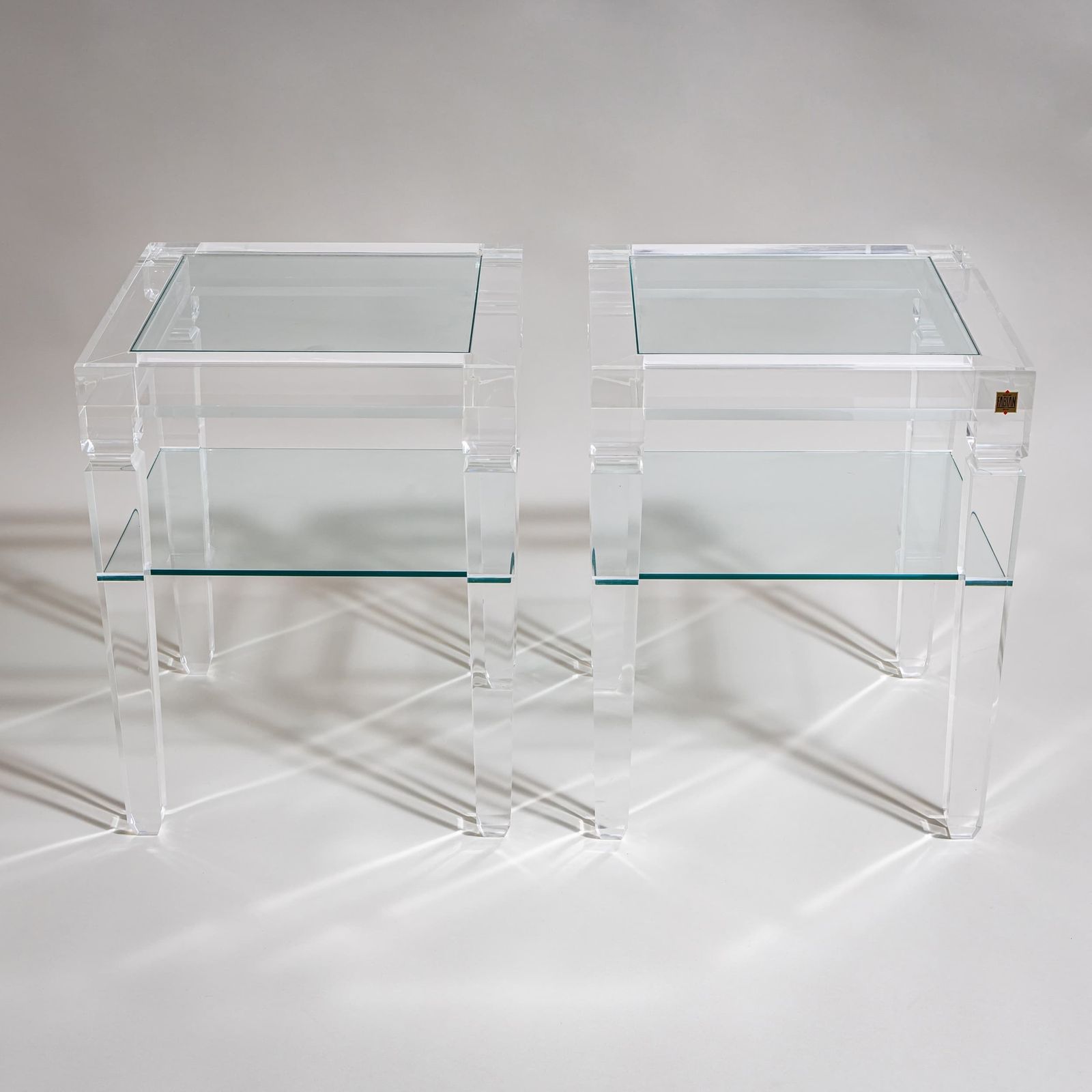 Paar bijzettafels in plexiglas van Fabianart, Rome / Italië, eind 20e eeuw photo vinterior