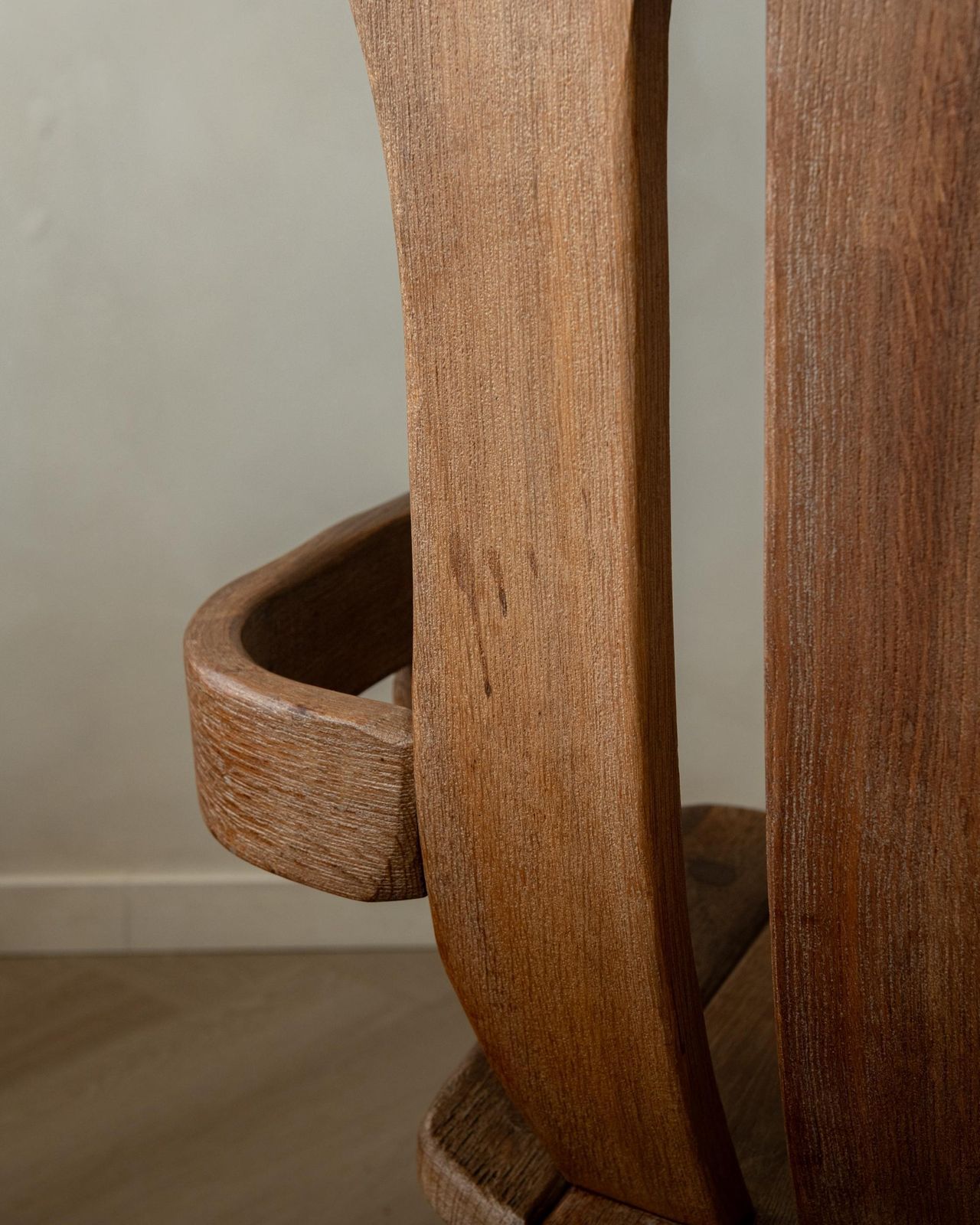 photo vinterior Brutalist Oak Armchair With Sculptural High Back By De Puydt, Beglium, 1960s