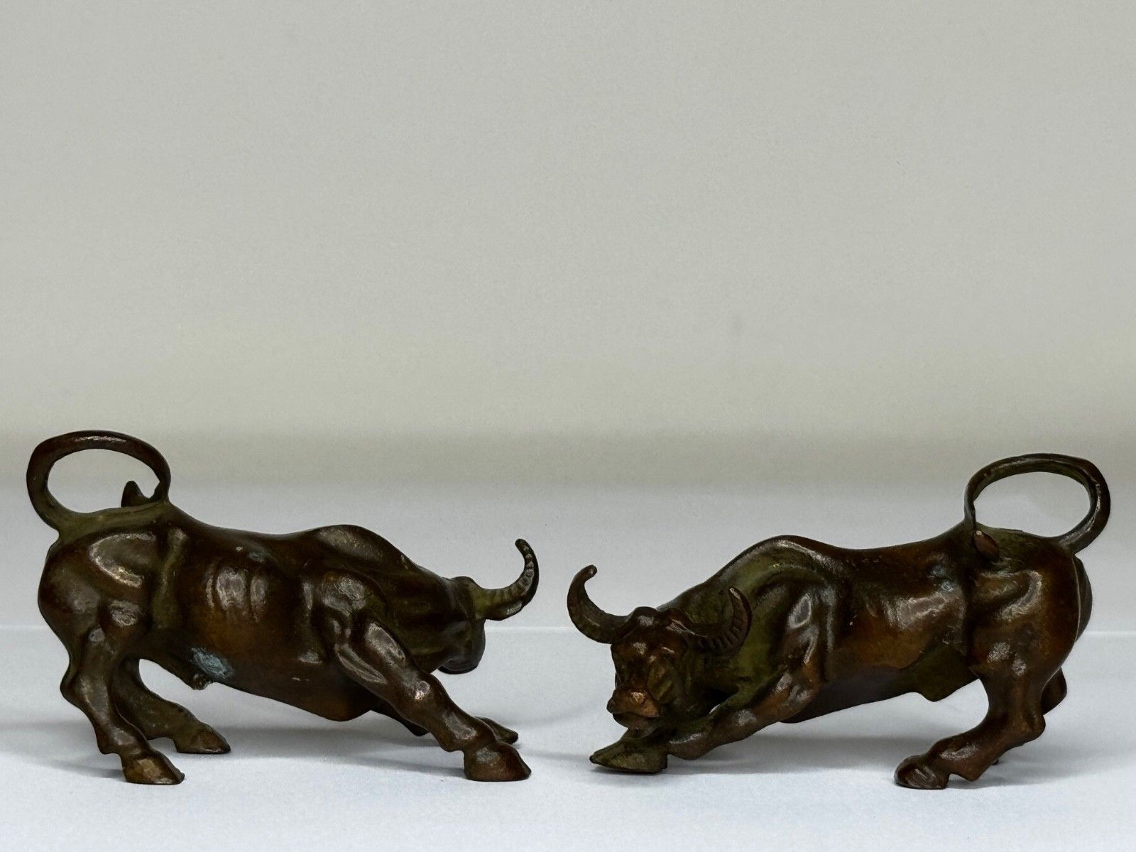 Miniatuurset Chinese Qing-dynastie bronzen waterbuffels, 19e eeuw photo Kunst