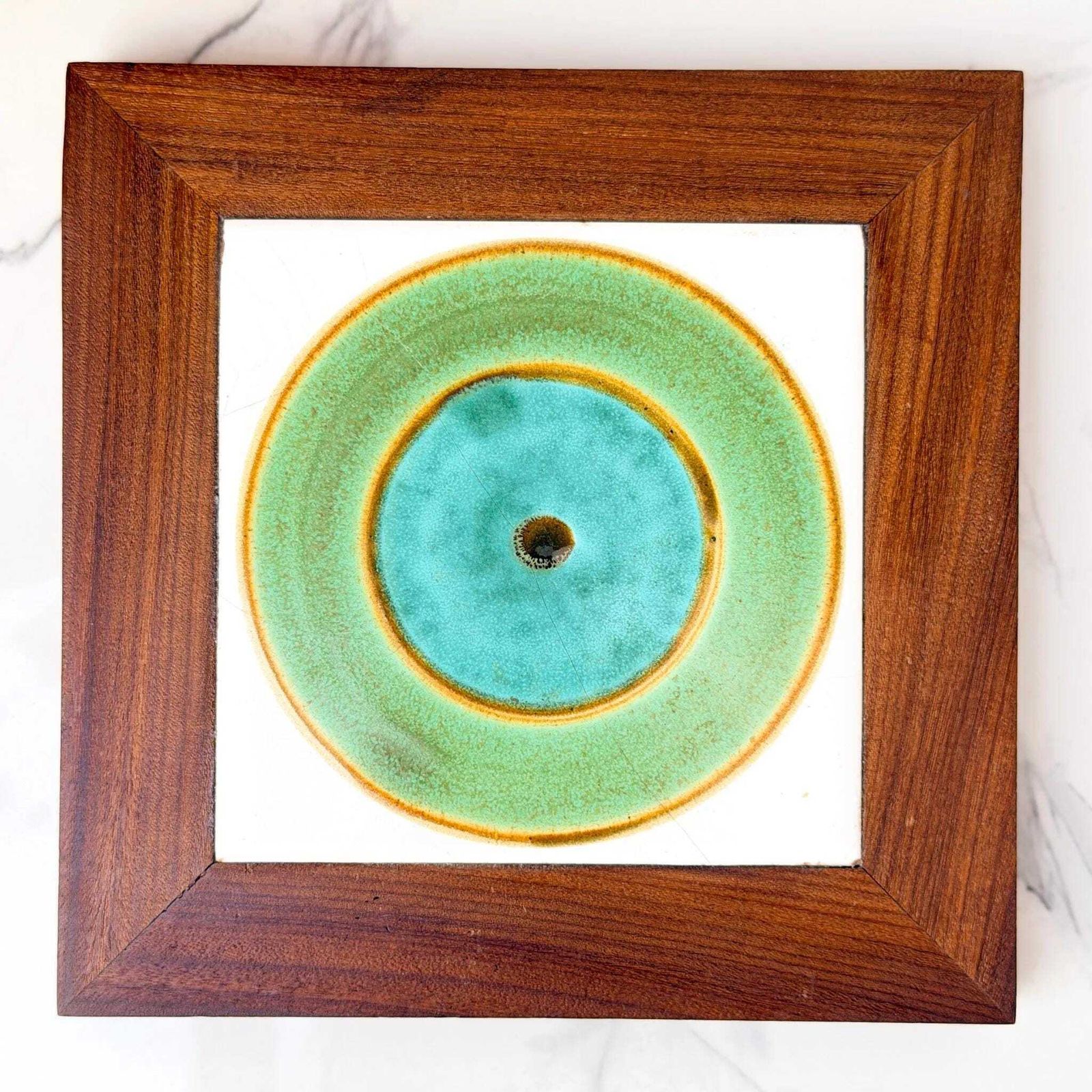 Margery Clinton ingelijste keramische tegel, mid-century, groen blauw, jaren 1960 photo furniture