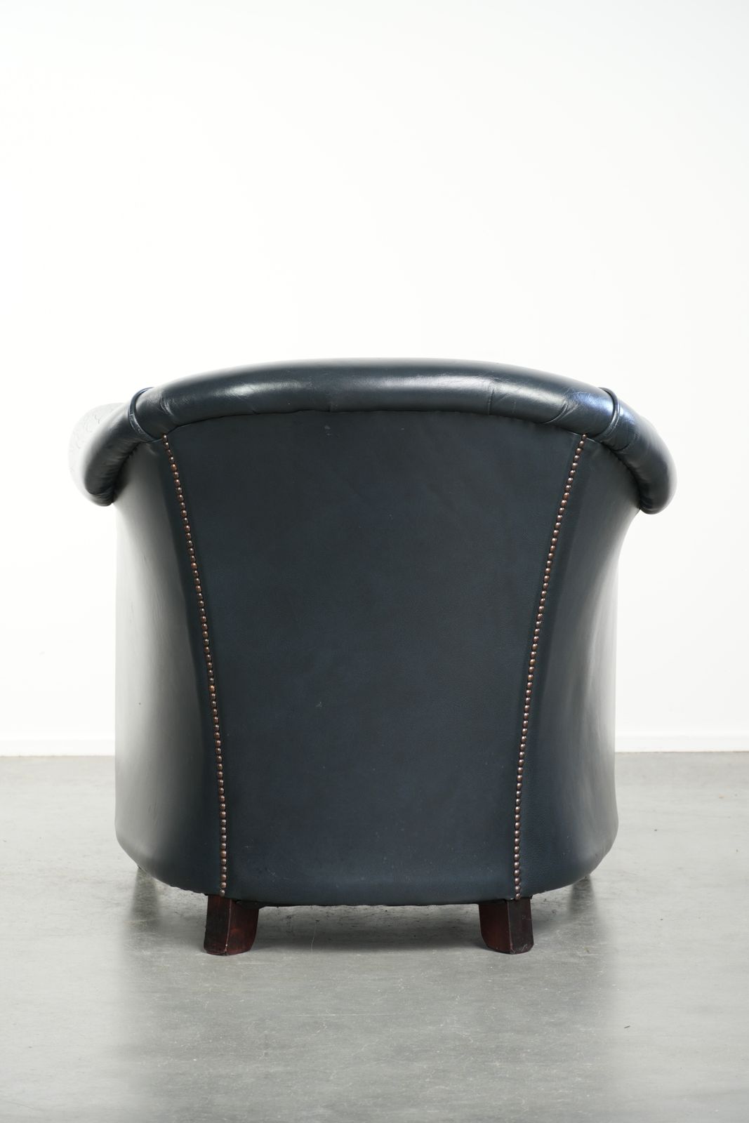 Dark Blue Club Armchair Made Of Cowhide Leather With A Timeless Design photo Furniture