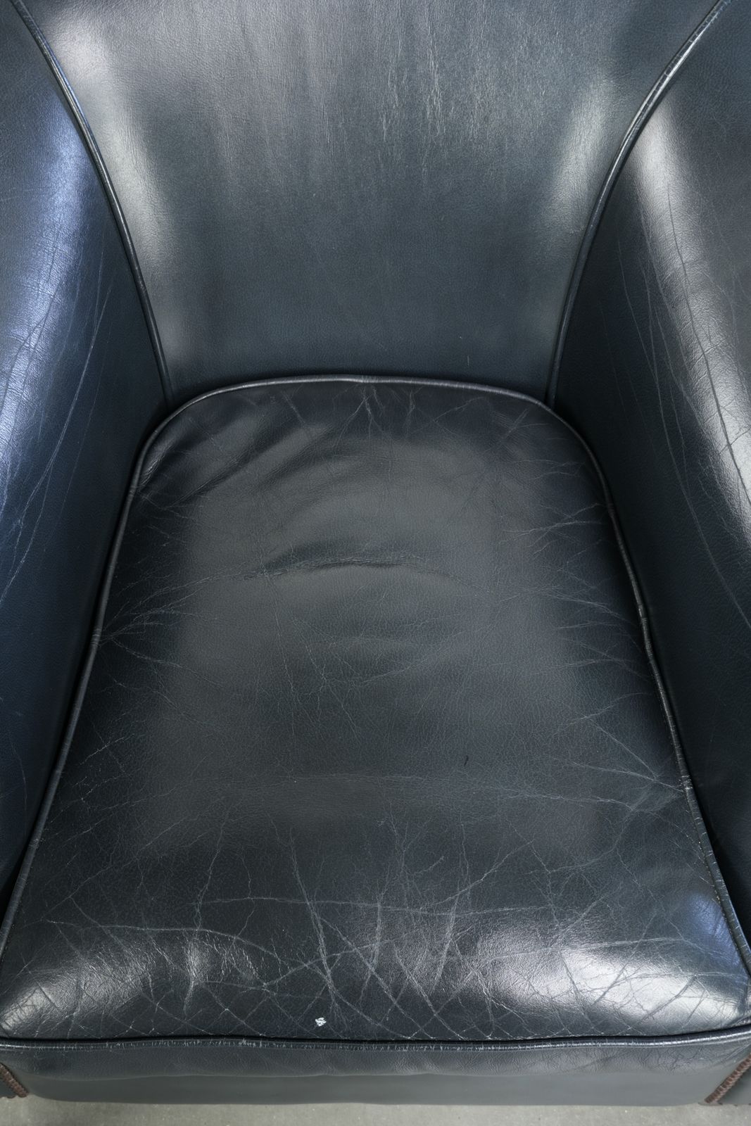 Dark Blue Club Armchair Made Of Cowhide Leather With A Timeless Design photo vinterior