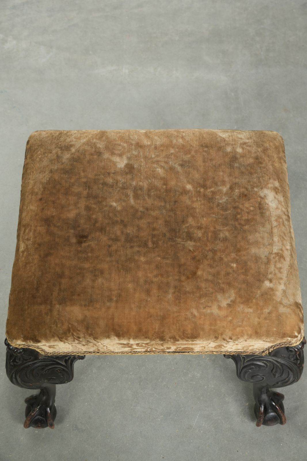Antique Dutch Seat/Ottoman From The 18th Century With Velvet Fabric, Beautiful Wood Carving, And Claw Feet. photo vinterior