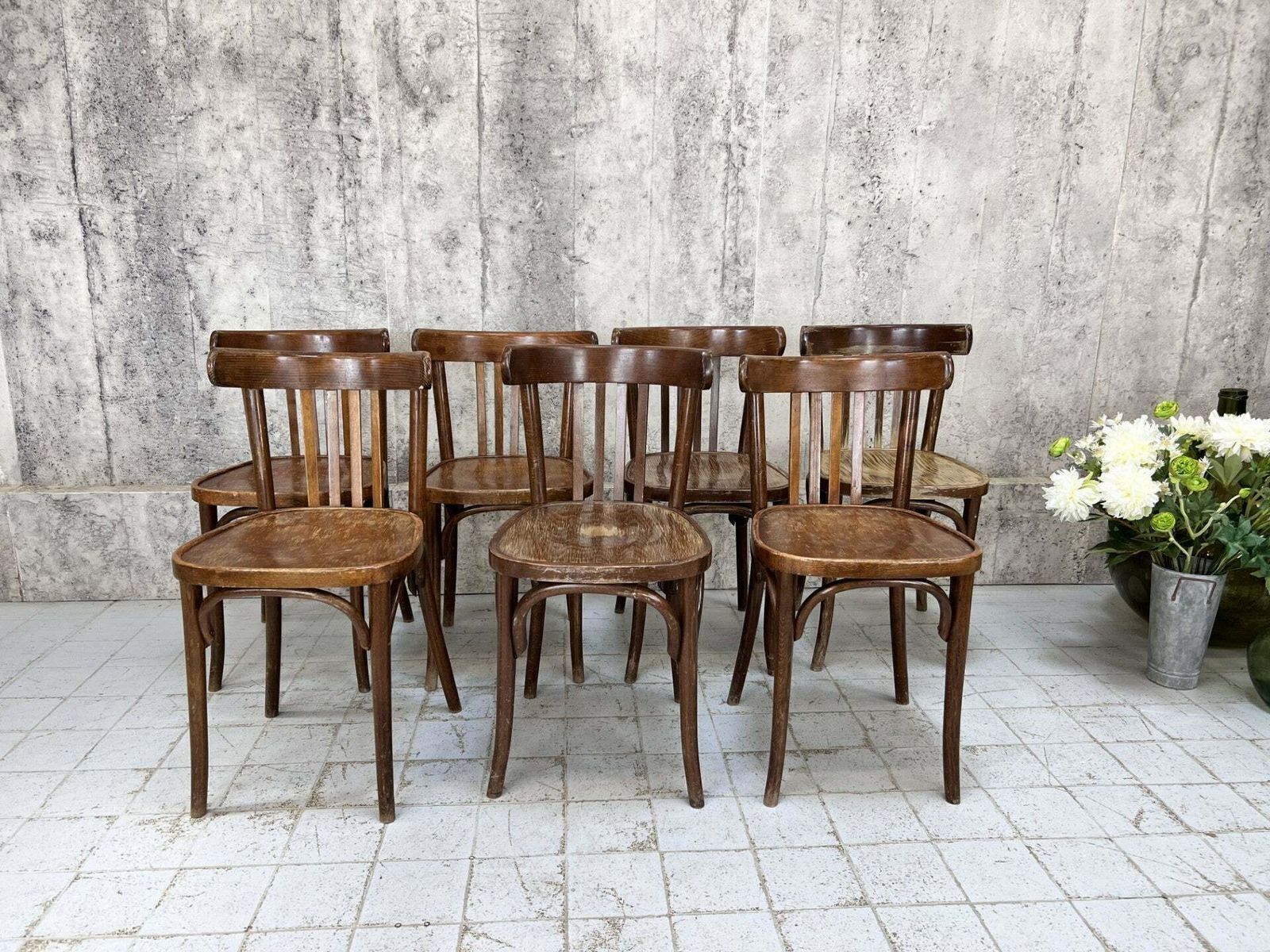 Set Of 7 Saddle Back Bentwood Bistro Chairs