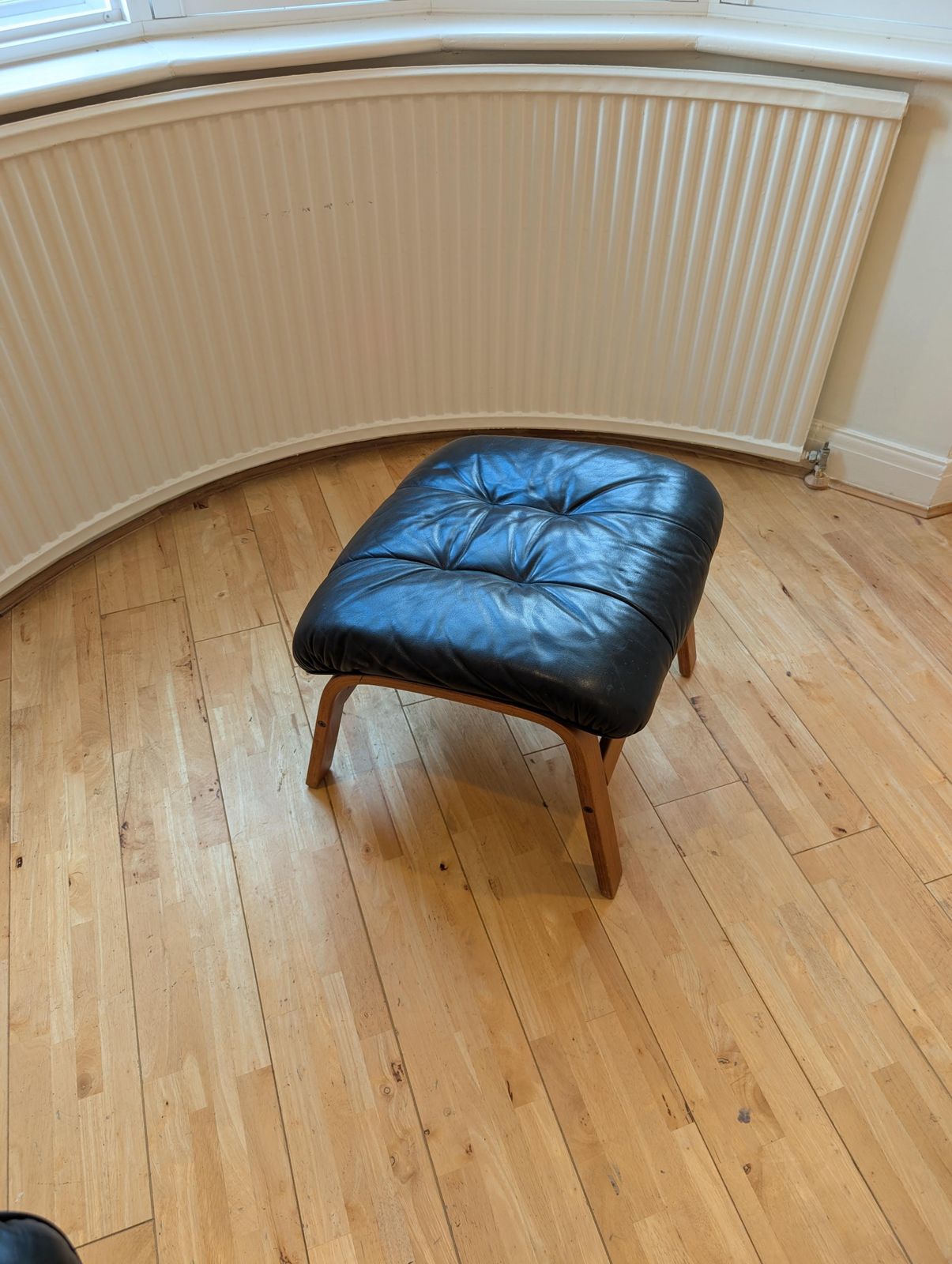 Göte Möbler Swivel Recliner & Ottoman – Swedish Mid Century Modern photo vinterior