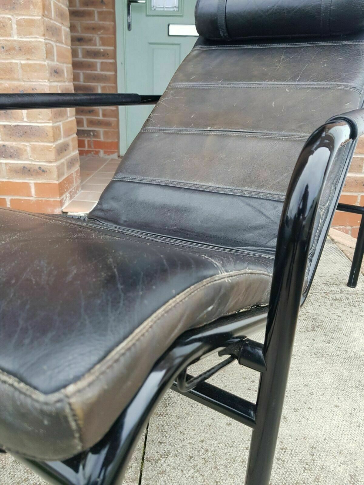 photo furniture Rare Vintage Zanotta Leather Genni Lounge Chair Gabriele Mucchi With Footstool