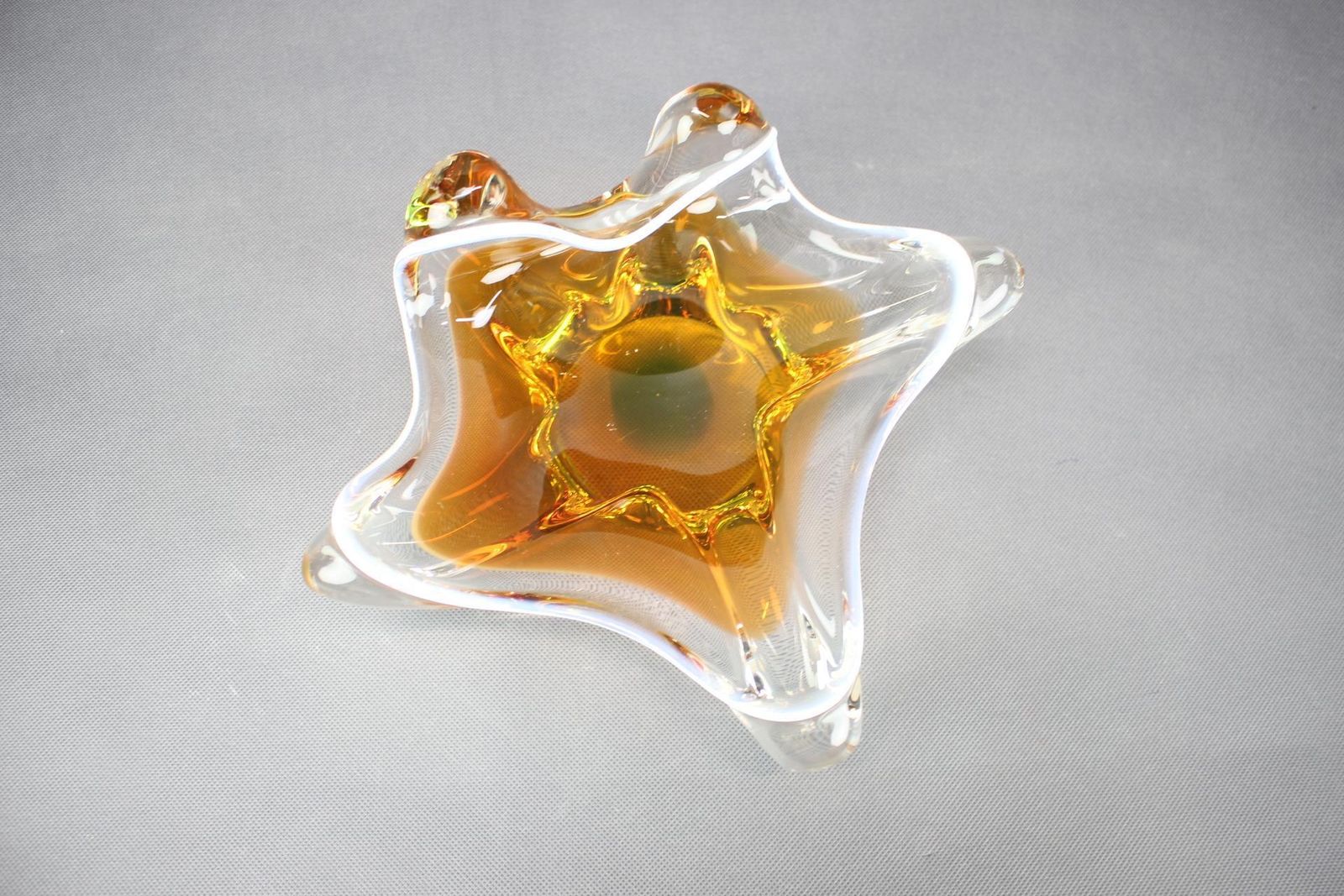 Mid-Century Tsjechisch kunstglas schaal van Josef Hospodka, jaren 1960 photo 335.0