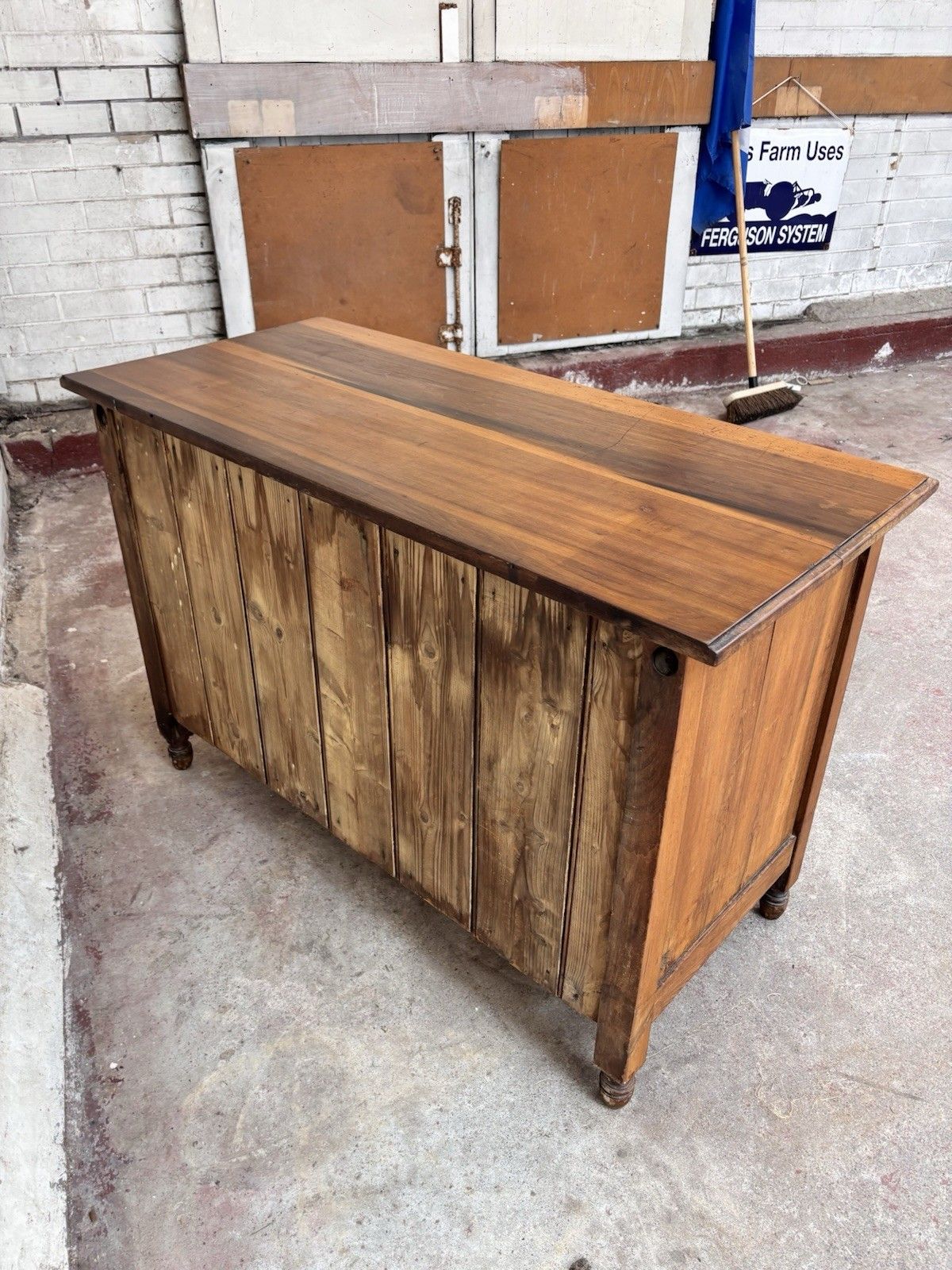 photo vinterior Lovely Low Chest Of Drawers. Satin Walnut With Brass Handles.