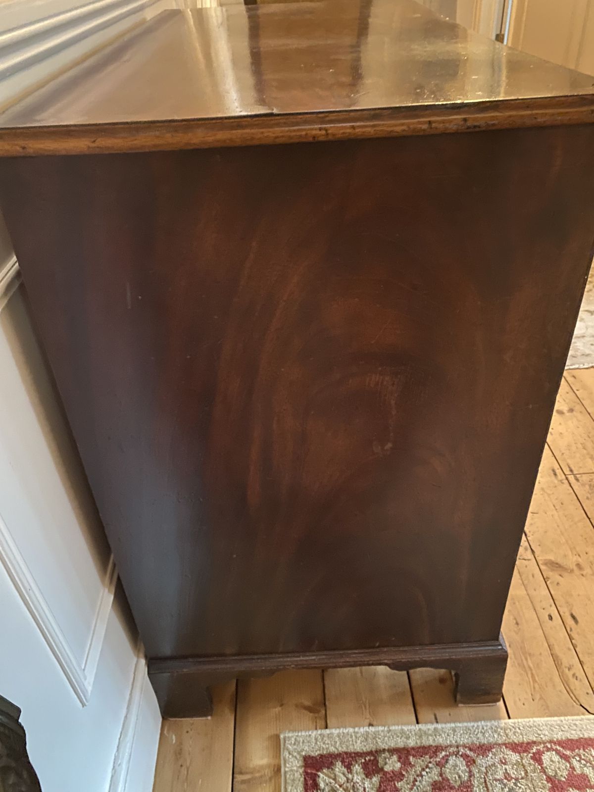Georgian Chest Of Drawers In Mahogany photo 180.0