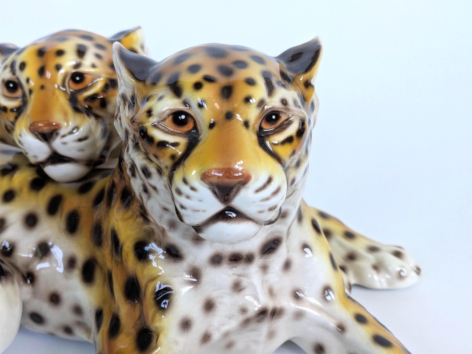 Large Italian Porcelain Leopard Pair Sculpture Mcm Hollywood Regency Ronzan Style photo vinterior