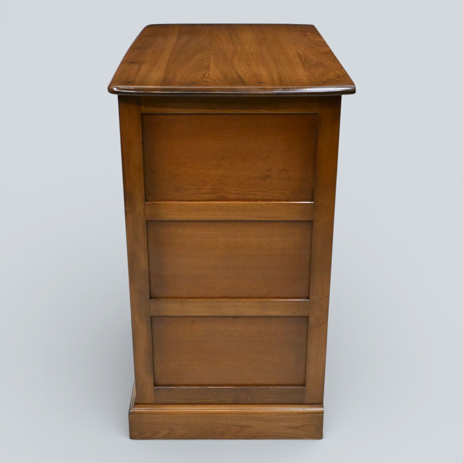 Ercol Mural Tv Video Cabinet Golden Dawn Hideaway Doors Model 839 Free Delivery photo for sale