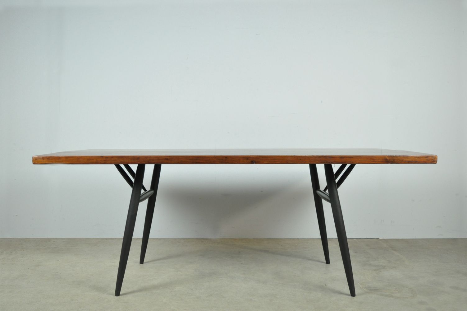 Scandinavisch Laukaan Puu "Pirkka" Tapiovaara eettafel, ca. jaren 1950 photo furniture