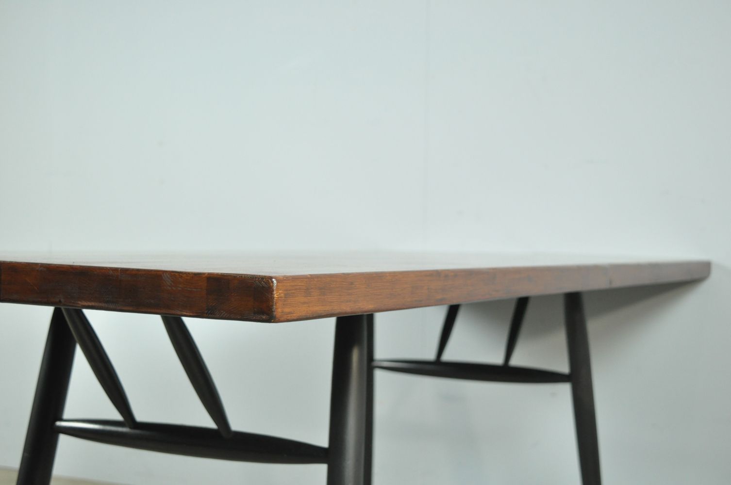 Meubels Scandinavisch Laukaan Puu "Pirkka" Tapiovaara eettafel, ca. jaren 1950 photo
