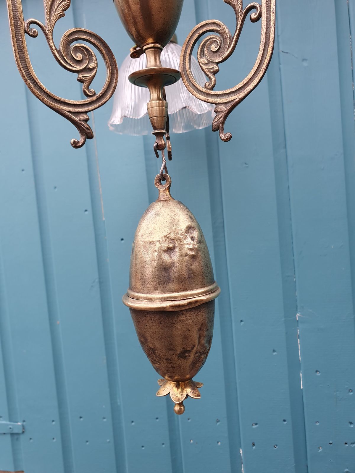 photo furniture Antique Brass Rise And Fall Chandelier With Glass Shades