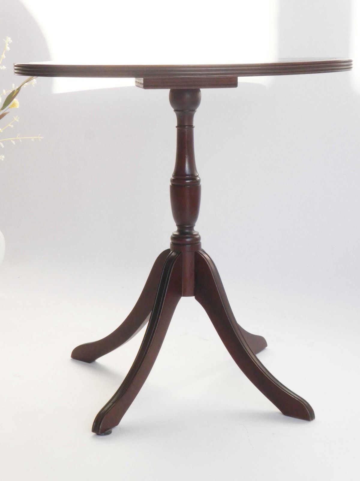 Antique Victorian Oval Coffee Table With Green Leather Top, English Wooden Side Table photo buy